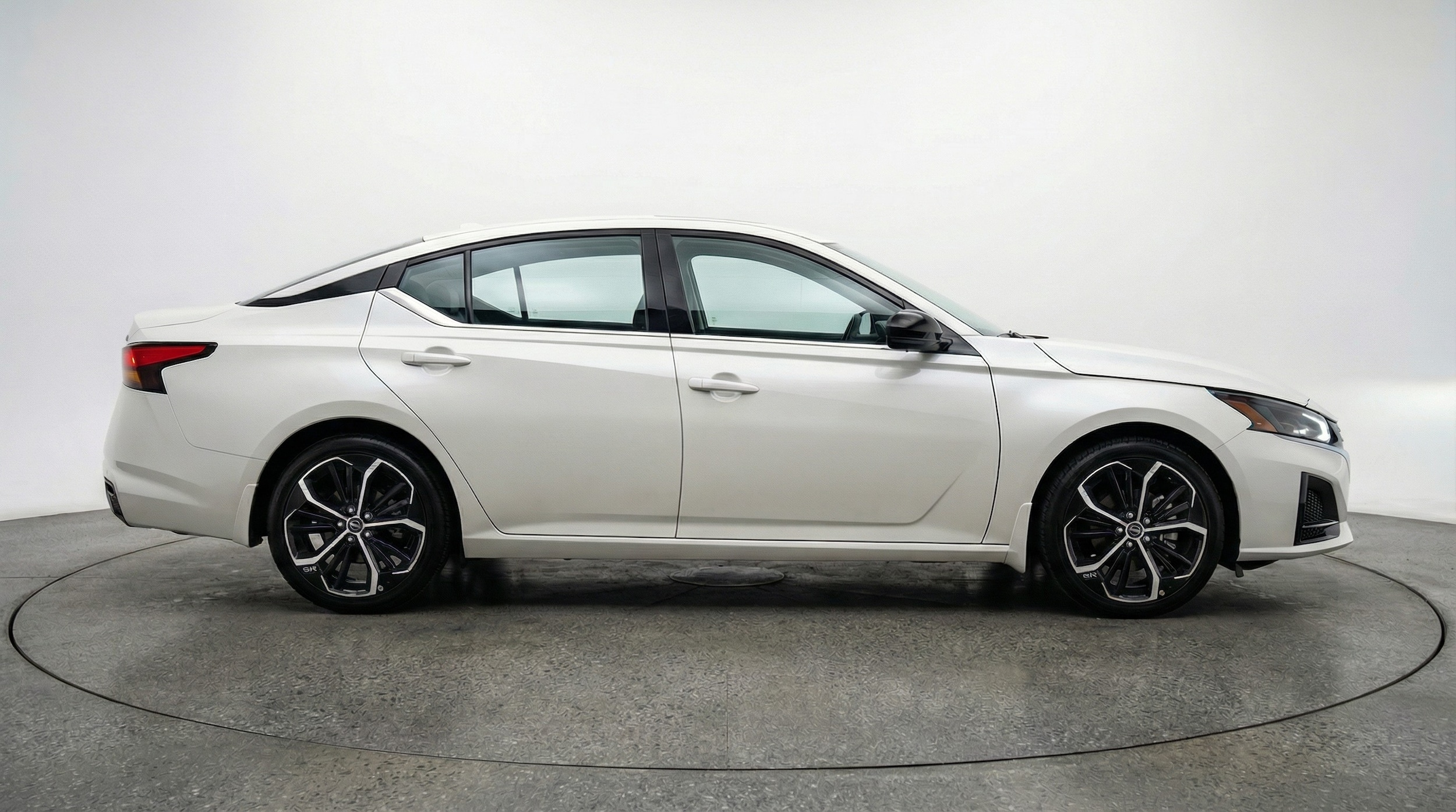 Thumbnail: 2025 Nissan Altima - 8