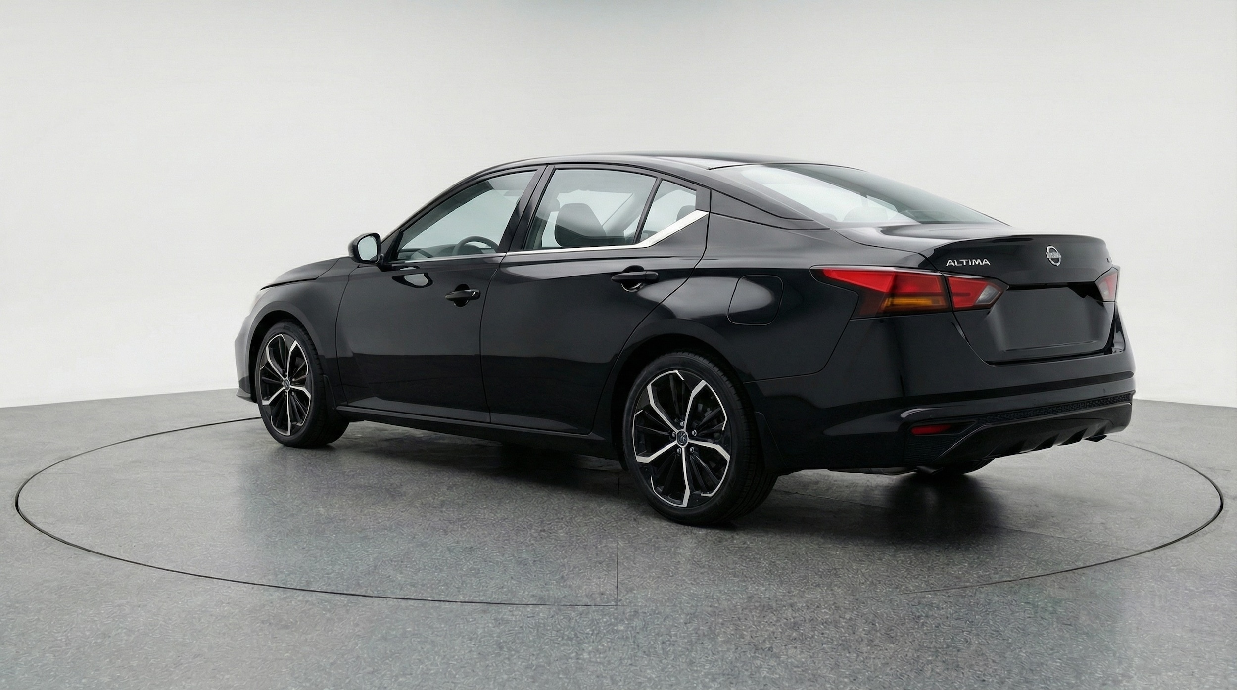 Thumbnail: 2025 Nissan Altima - 5