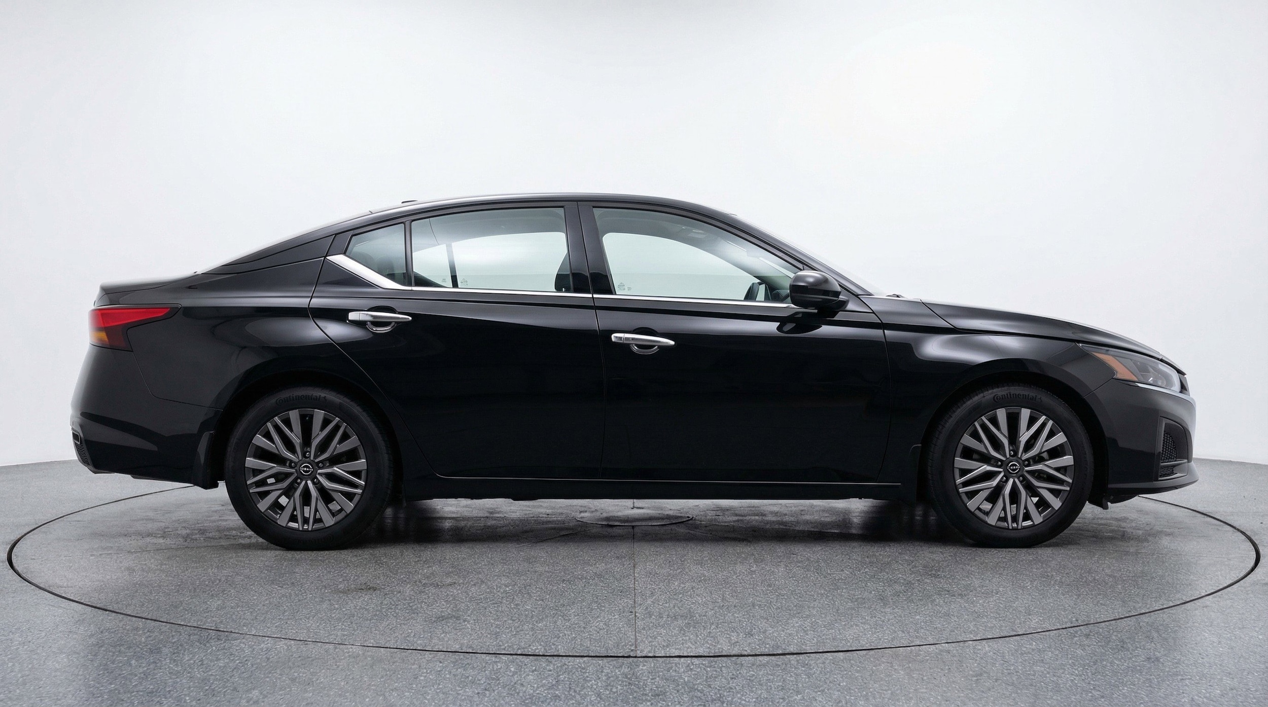 Thumbnail: 2025 Nissan Altima - 11