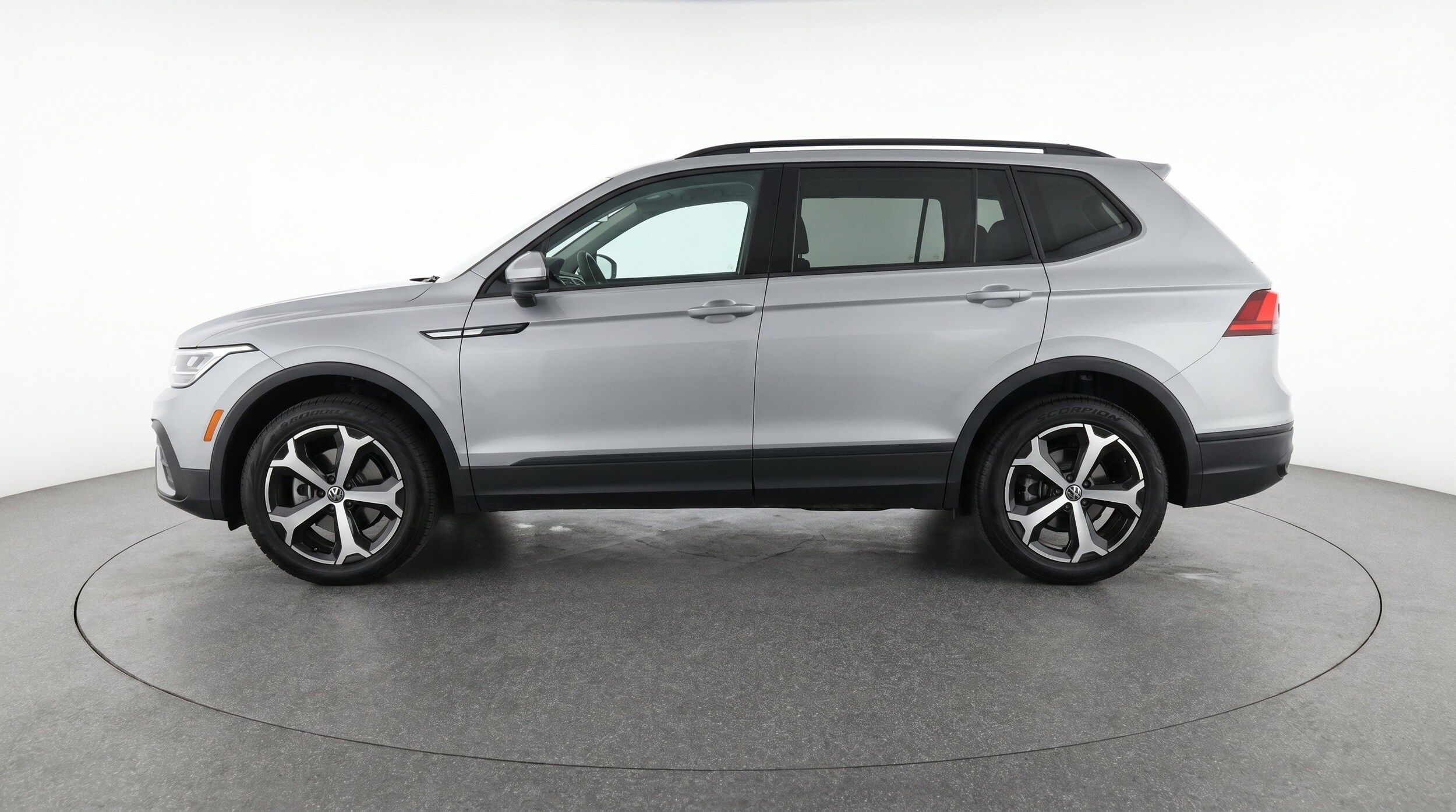 Thumbnail: 2026 Volkswagen Tiguan - 5