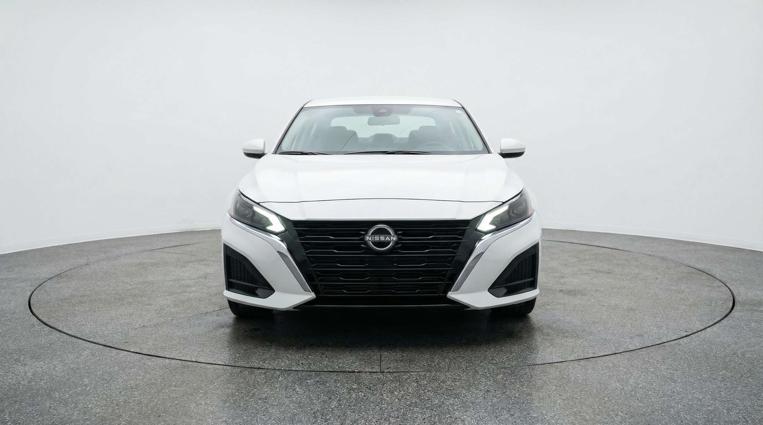 Thumbnail: 2025 Nissan Altima - 2