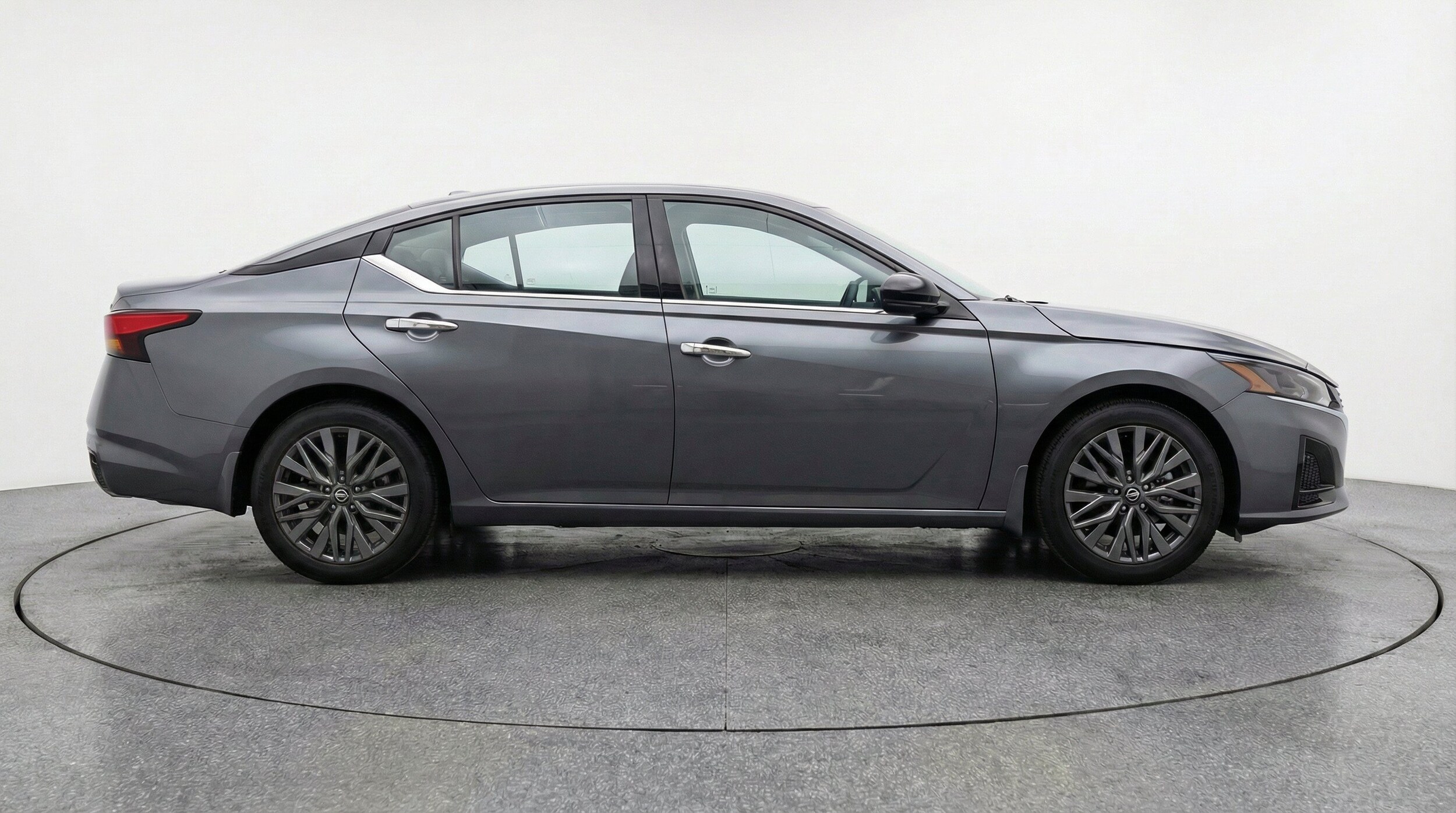 Thumbnail: 2025 Nissan Altima - 10