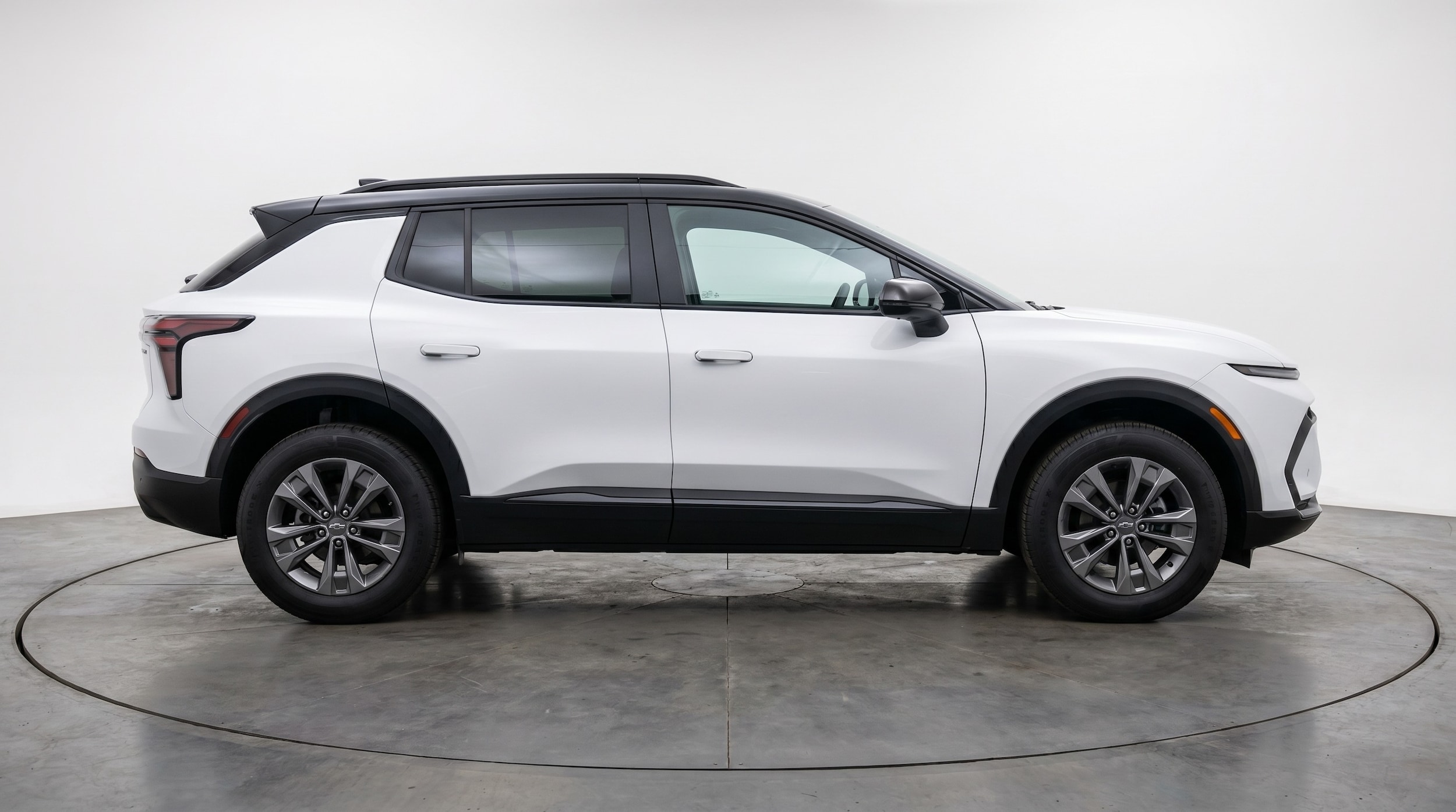 Thumbnail: 2025 Chevrolet Equinox - 8