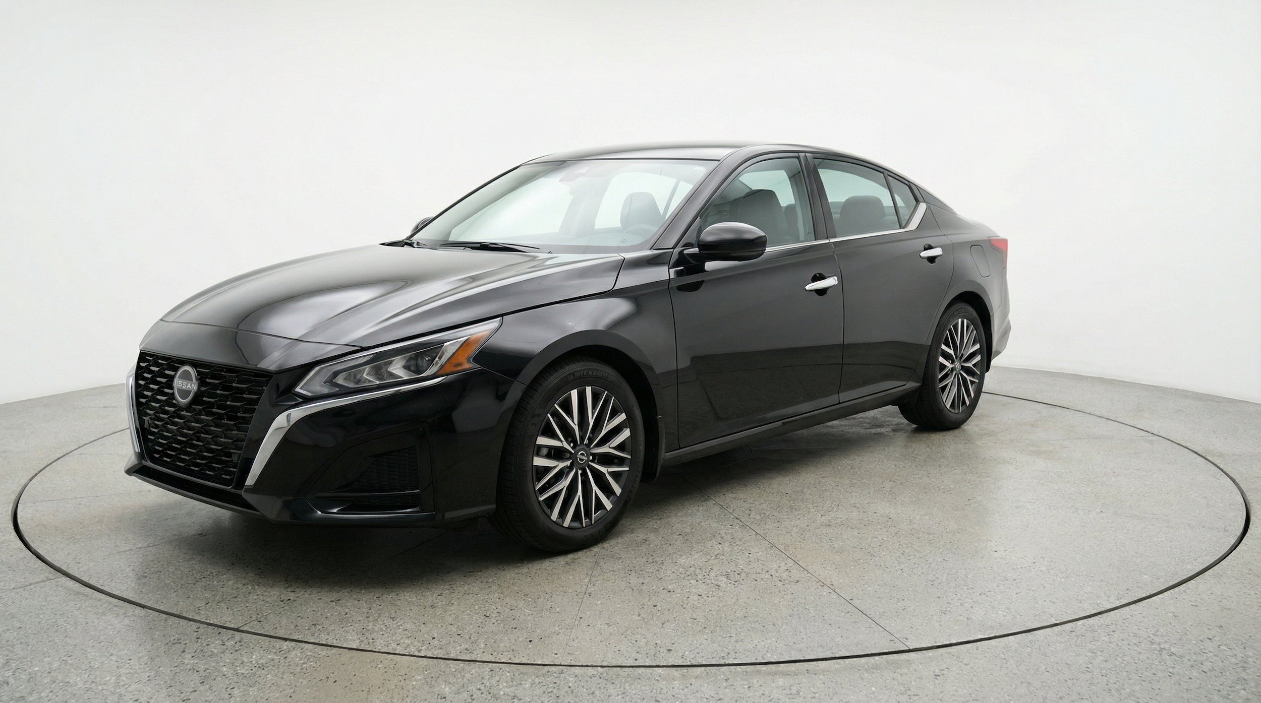 Thumbnail: 2025 Nissan Altima - 3