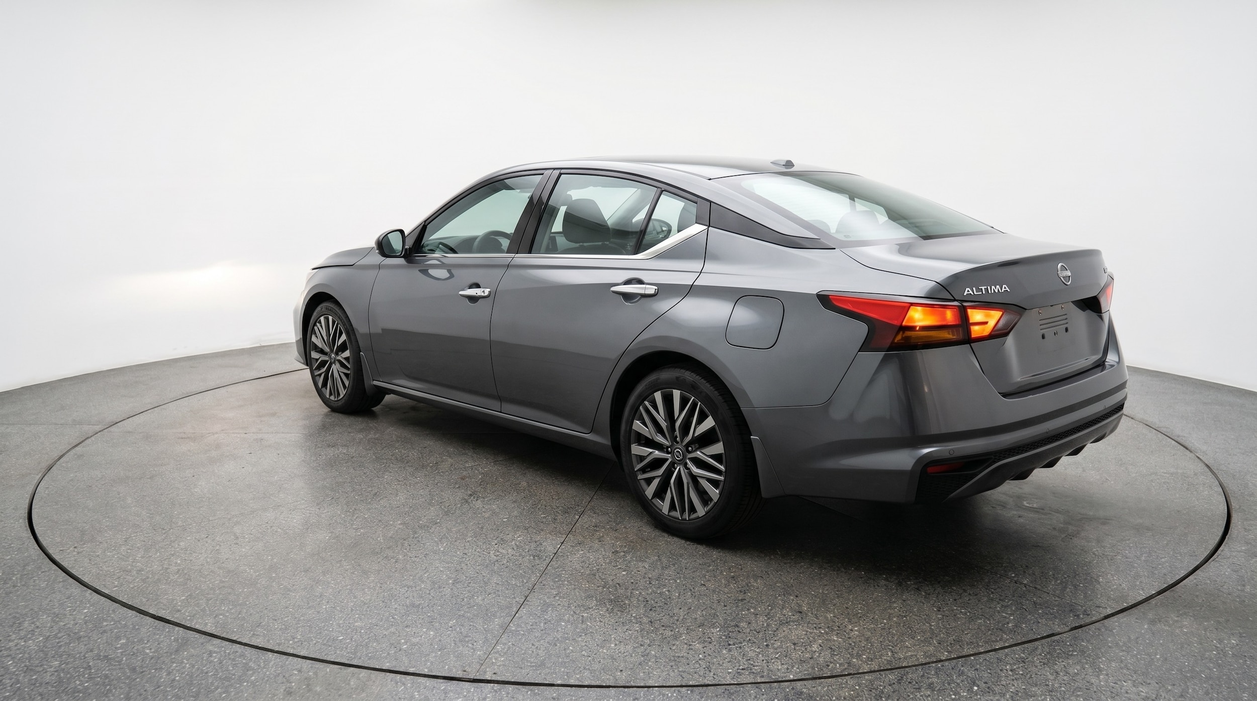 Thumbnail: 2025 Nissan Altima - 5