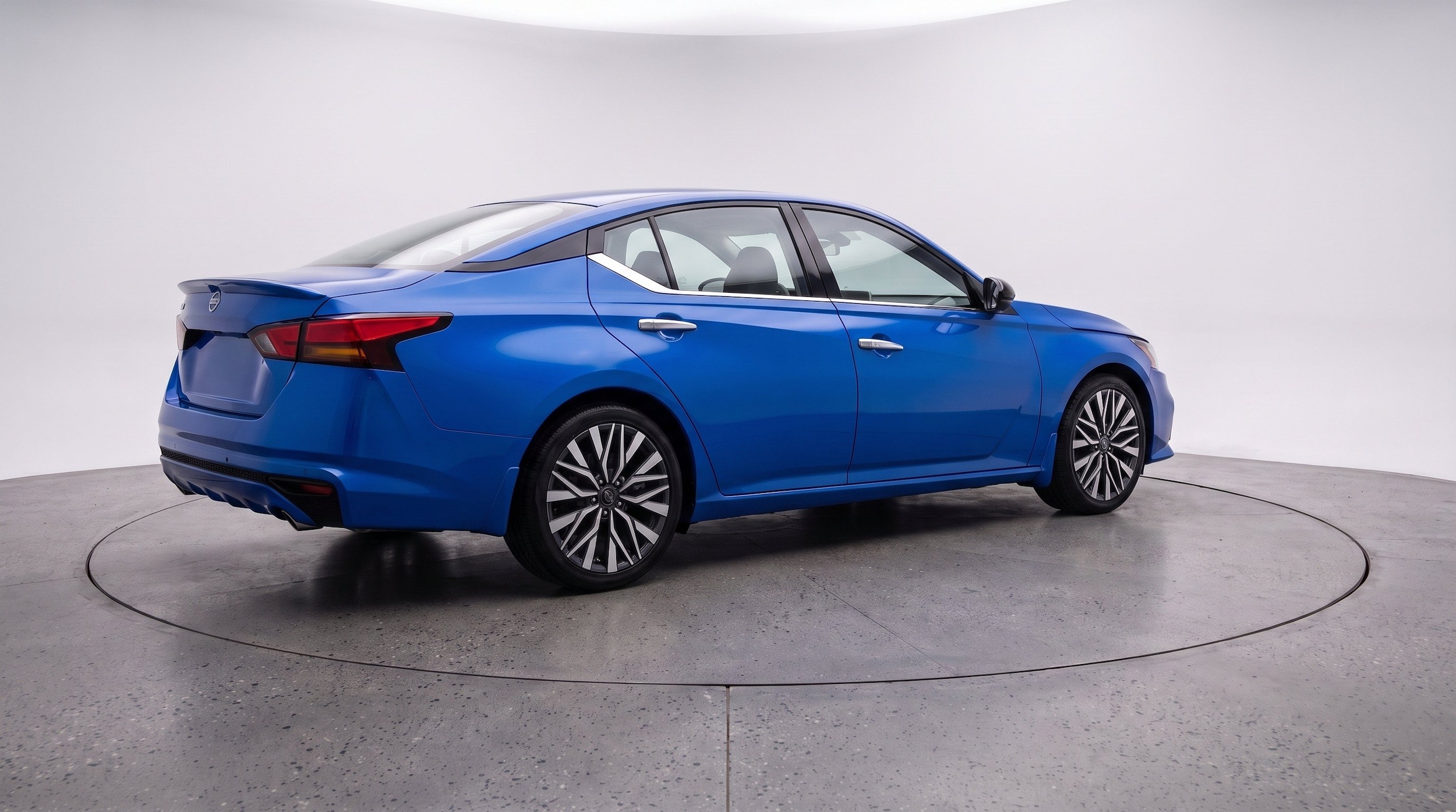 Thumbnail: 2025 Nissan Altima - 9