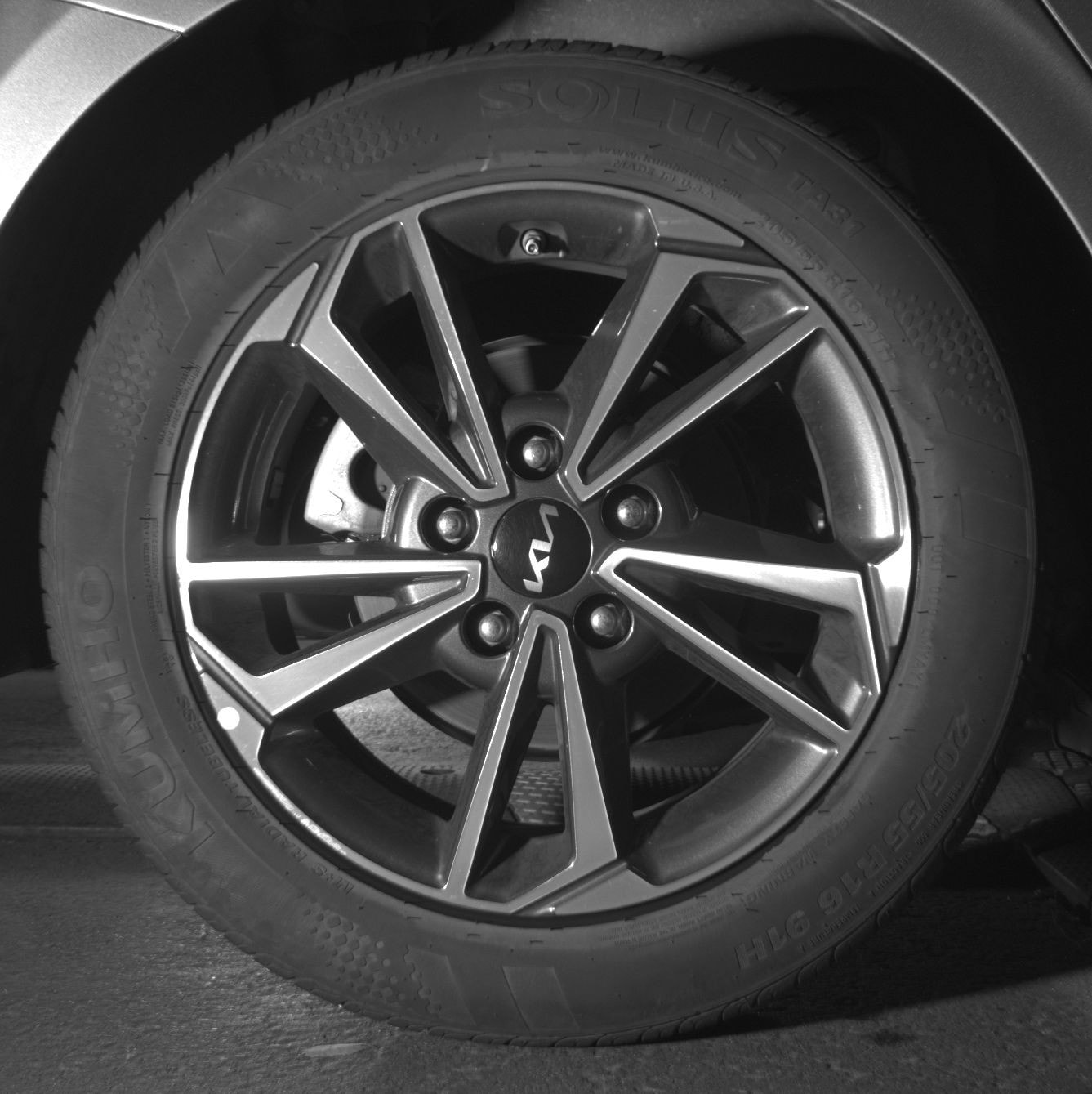 Thumbnail: 2024 Kia Forte - 12