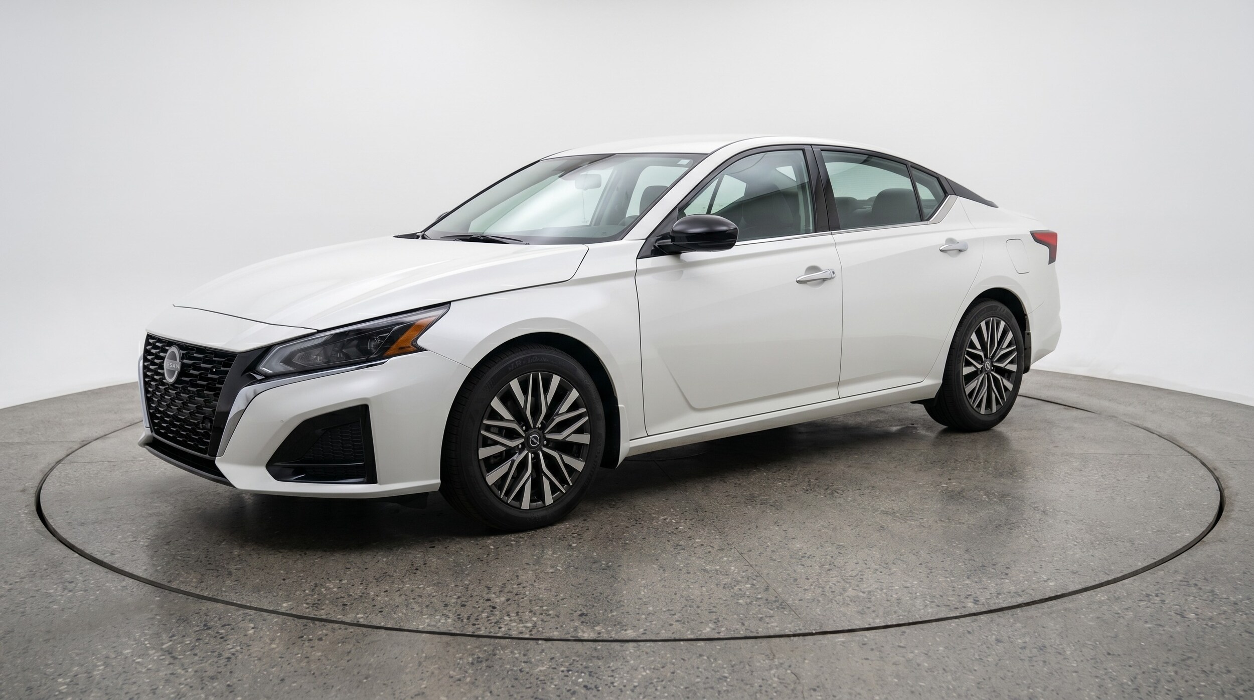 Thumbnail: 2025 Nissan Altima - 3