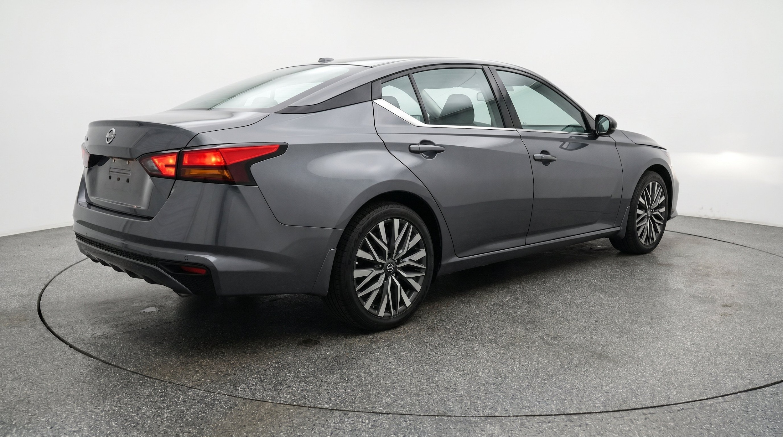 Thumbnail: 2025 Nissan Altima - 9