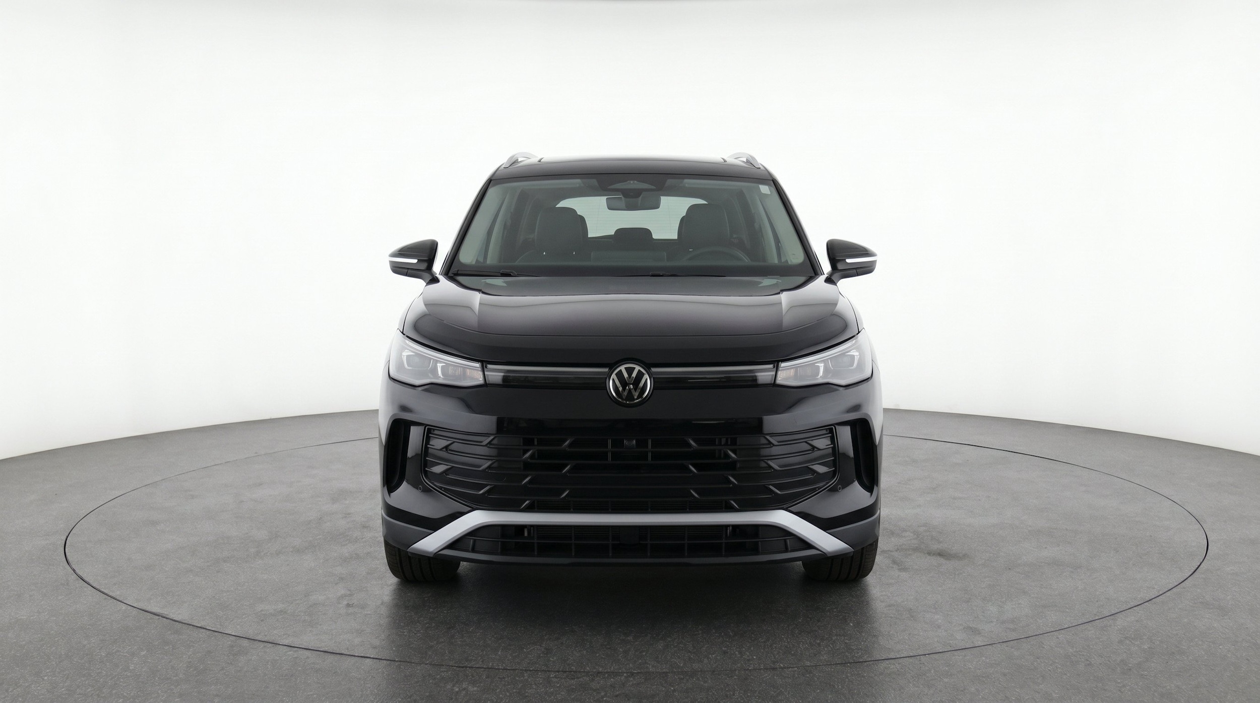 Thumbnail: 2026 Volkswagen Tiguan - 2