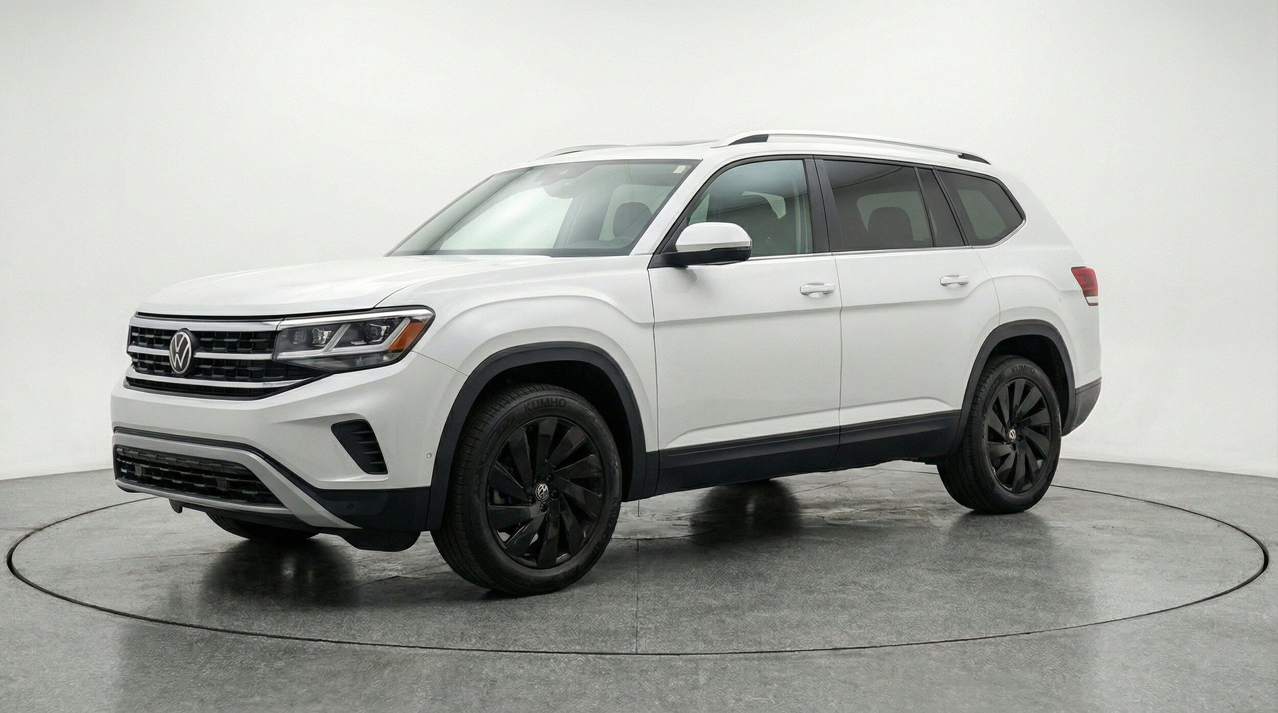 Thumbnail: 2026 Volkswagen Atlas - 3