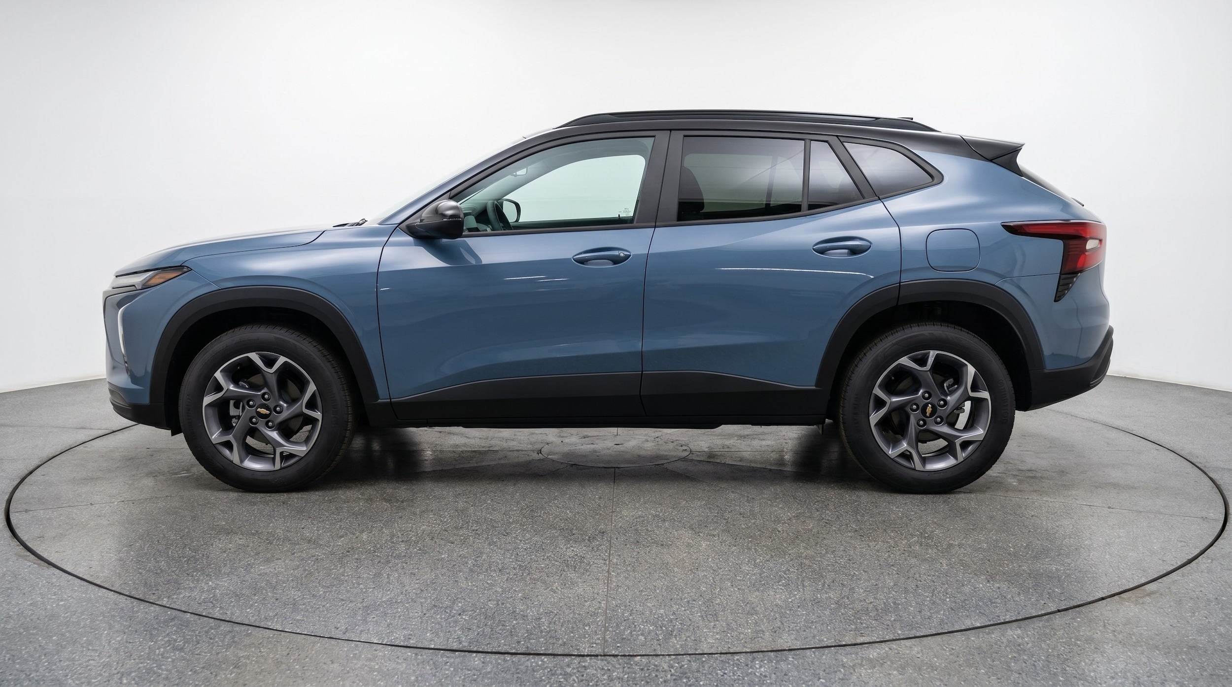 Thumbnail: 2025 Chevrolet Trax - 4