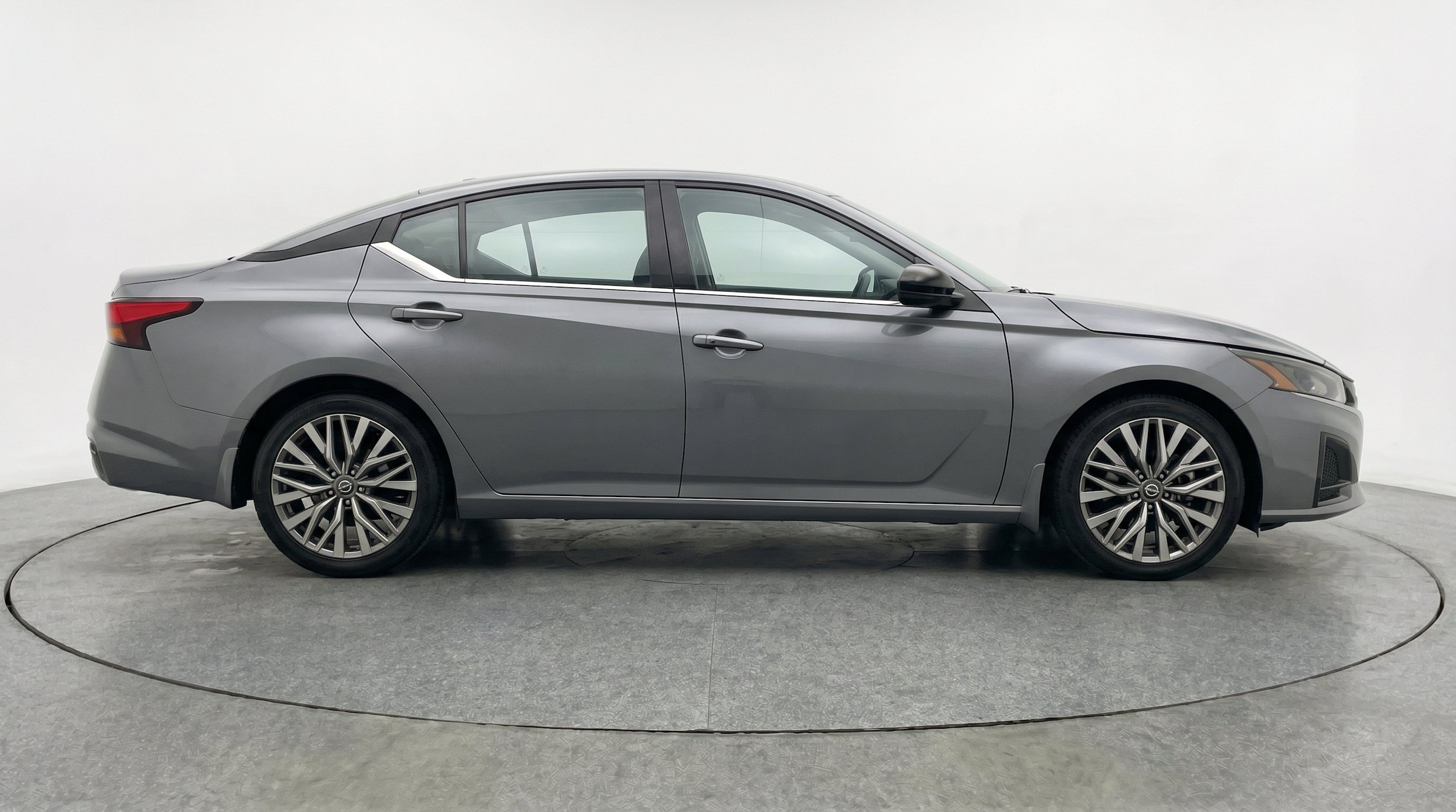 Thumbnail: 2025 Nissan Altima - 10
