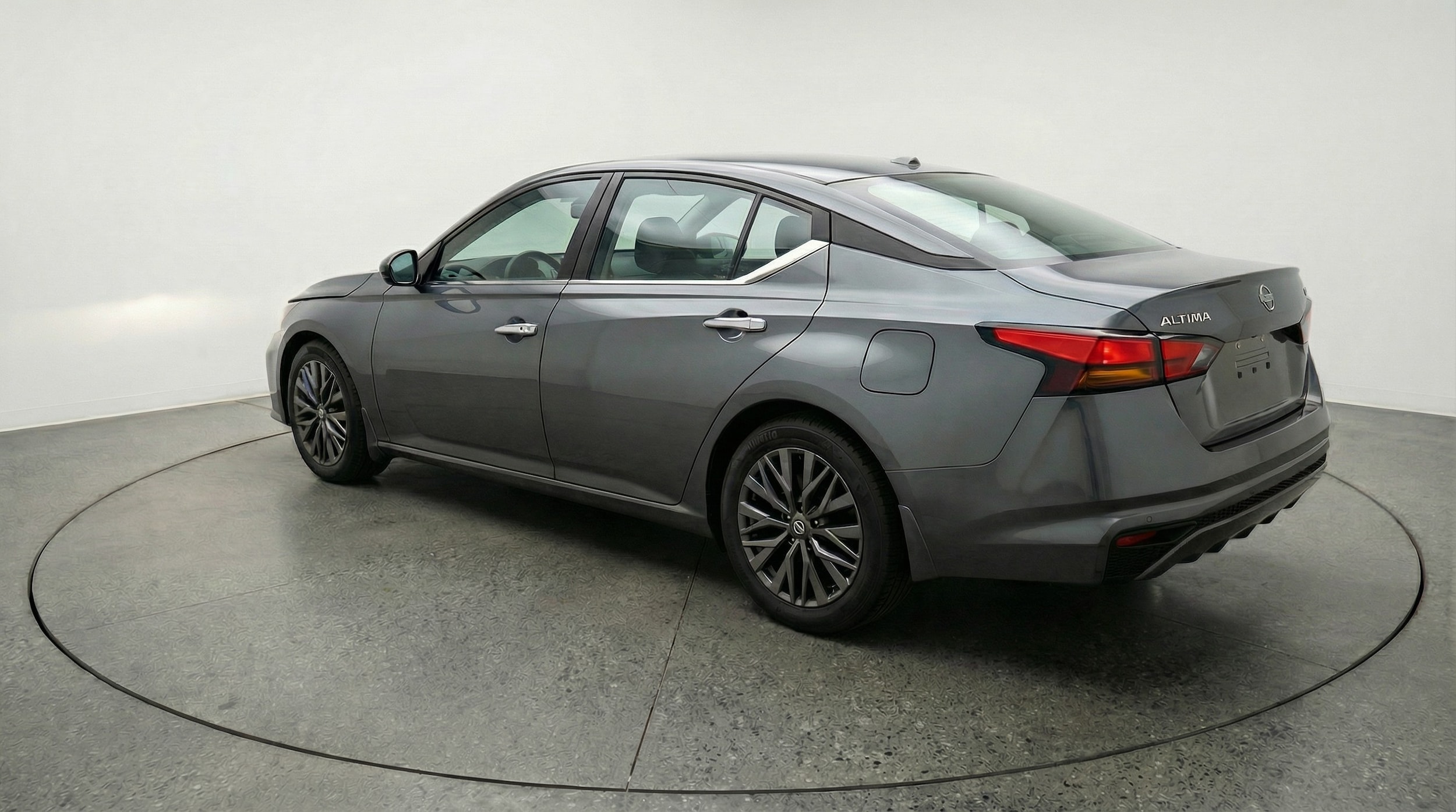 Thumbnail: 2025 Nissan Altima - 5