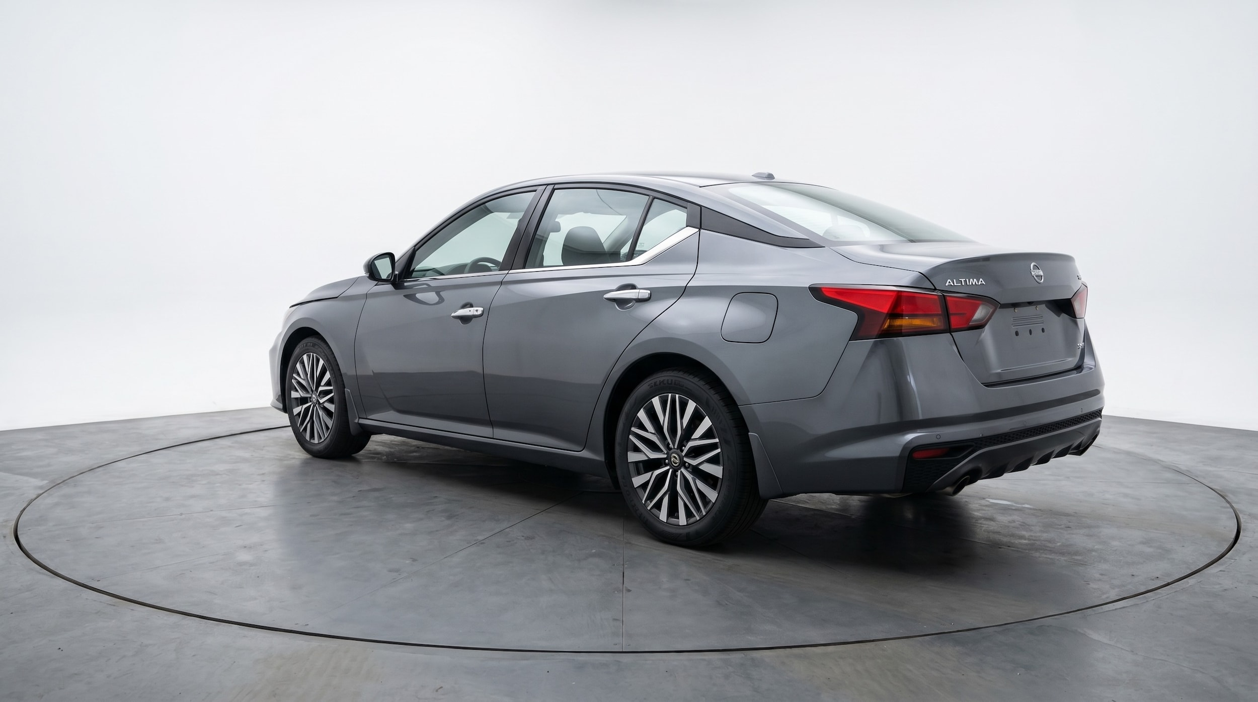 Thumbnail: 2025 Nissan Altima - 5