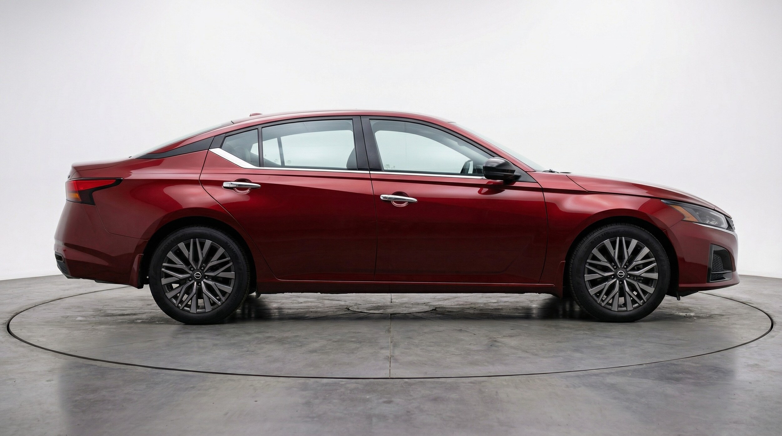 Thumbnail: 2025 Nissan Altima - 8