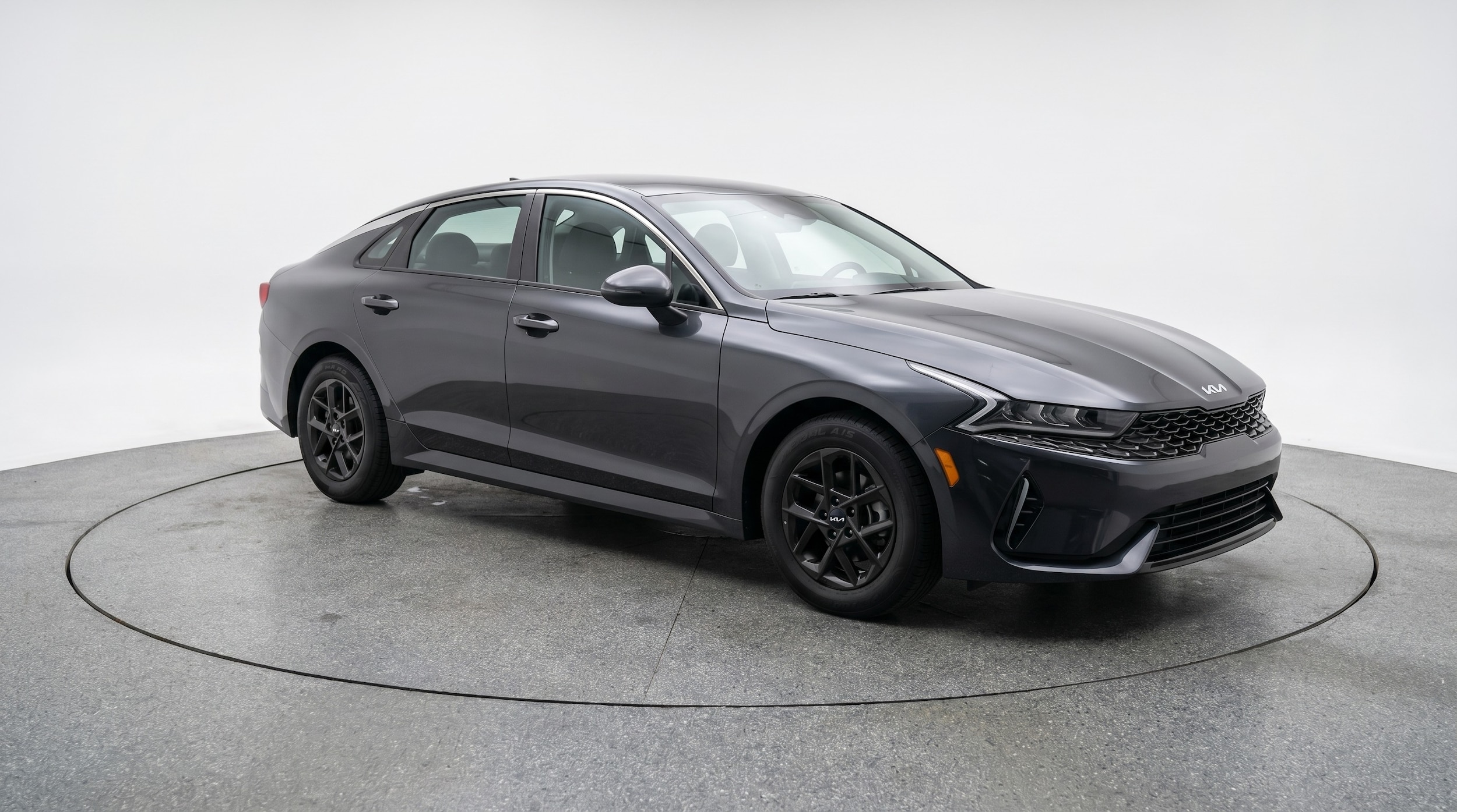 Thumbnail: 2025 Kia K5 - 1