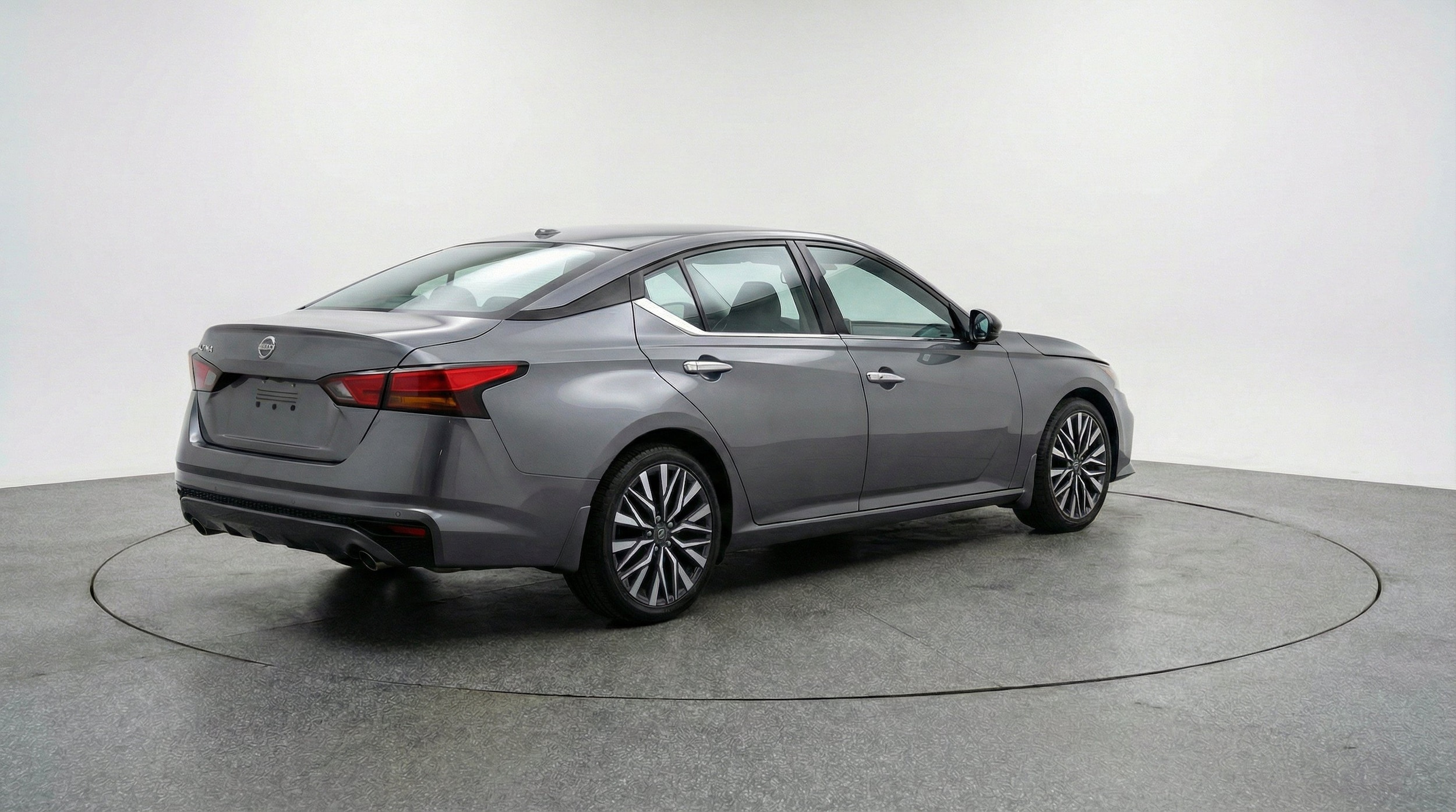Thumbnail: 2025 Nissan Altima - 9