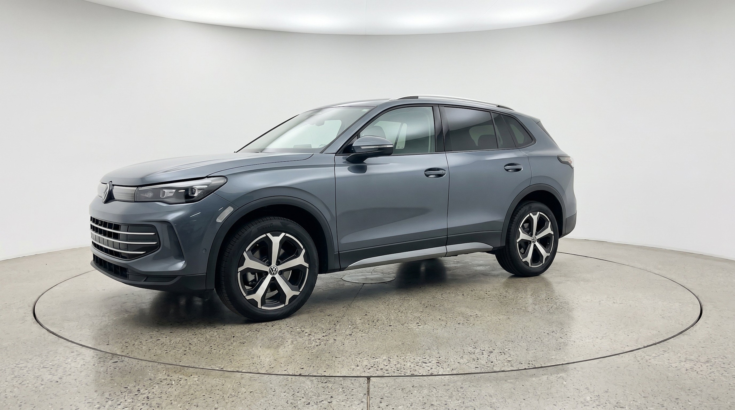 Thumbnail: 2026 Volkswagen Tiguan - 3