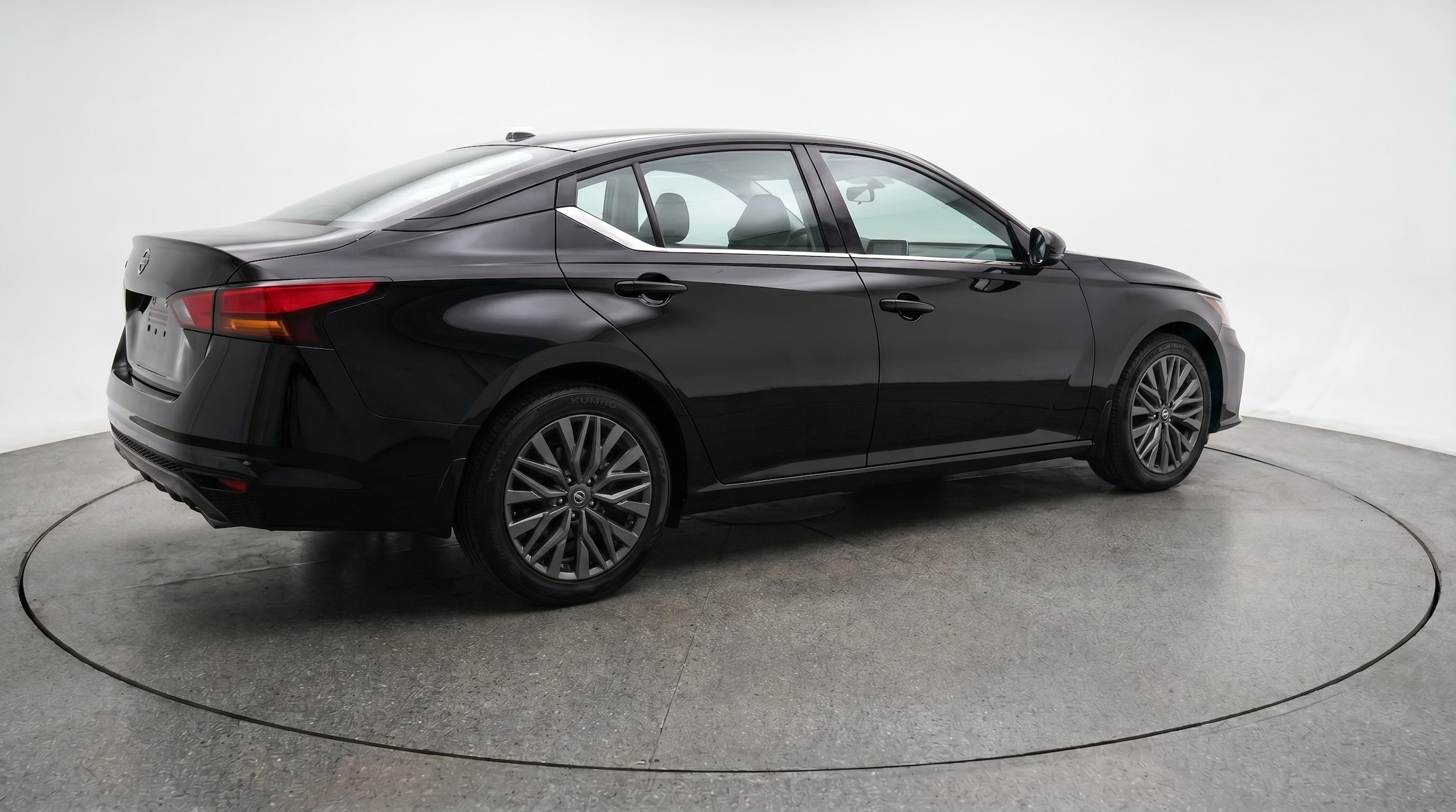 Thumbnail: 2025 Nissan Altima - 7