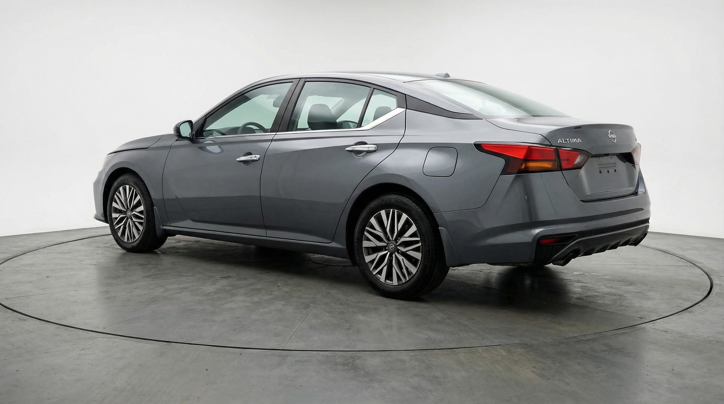 Thumbnail: 2025 Nissan Altima - 5