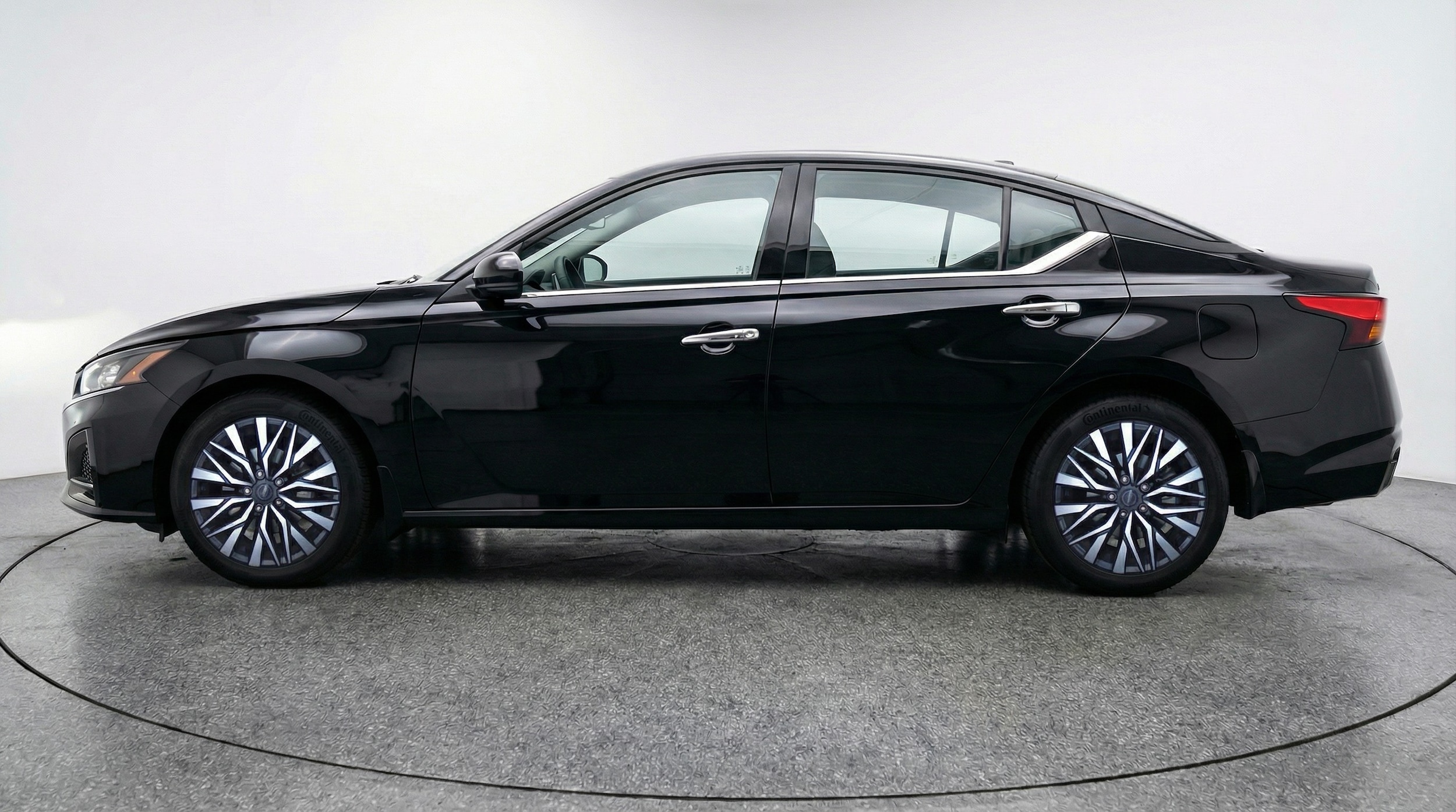 Thumbnail: 2025 Nissan Altima - 4