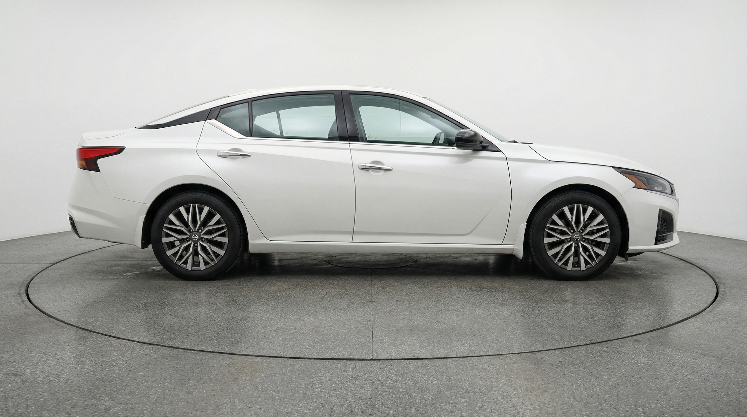 Thumbnail: 2025 Nissan Altima - 8