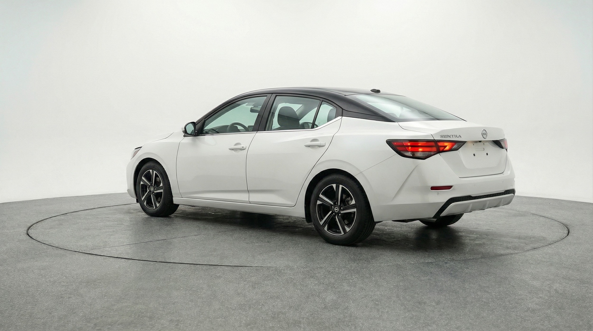 Thumbnail: 2025 Nissan Sentra - 5