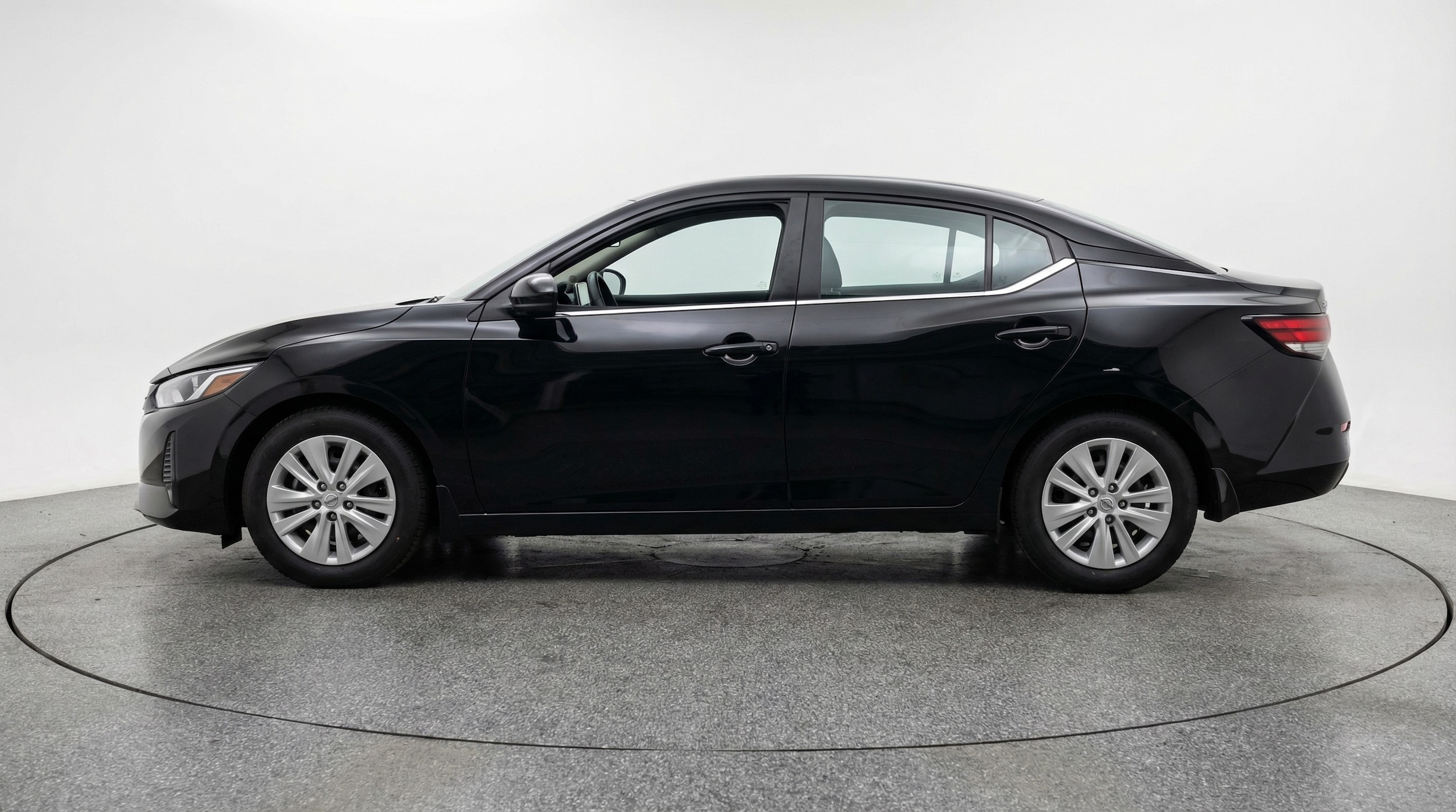 Thumbnail: 2025 Nissan Sentra - 4