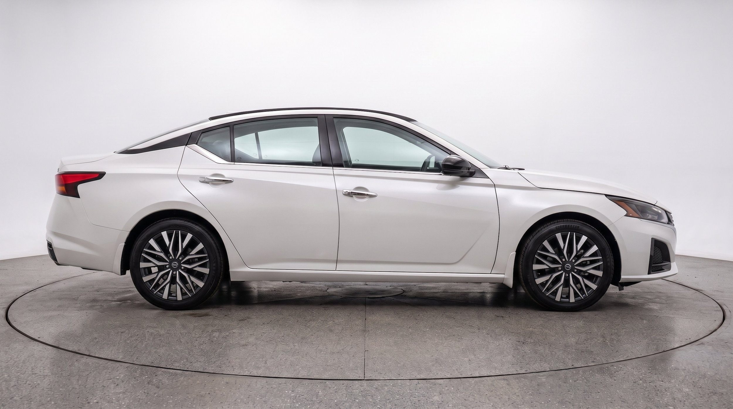 Thumbnail: 2025 Nissan Altima - 11