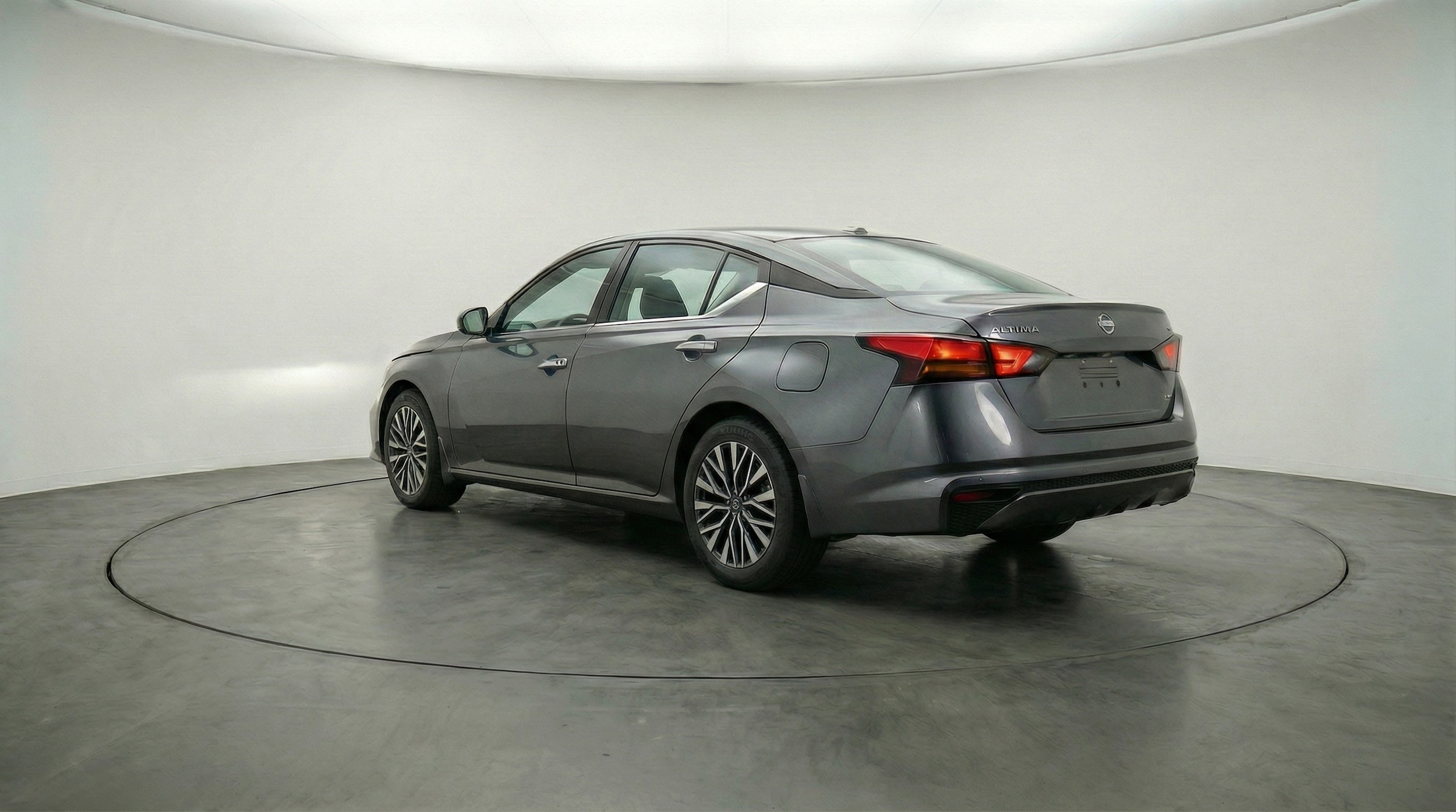 Thumbnail: 2025 Nissan Altima - 5