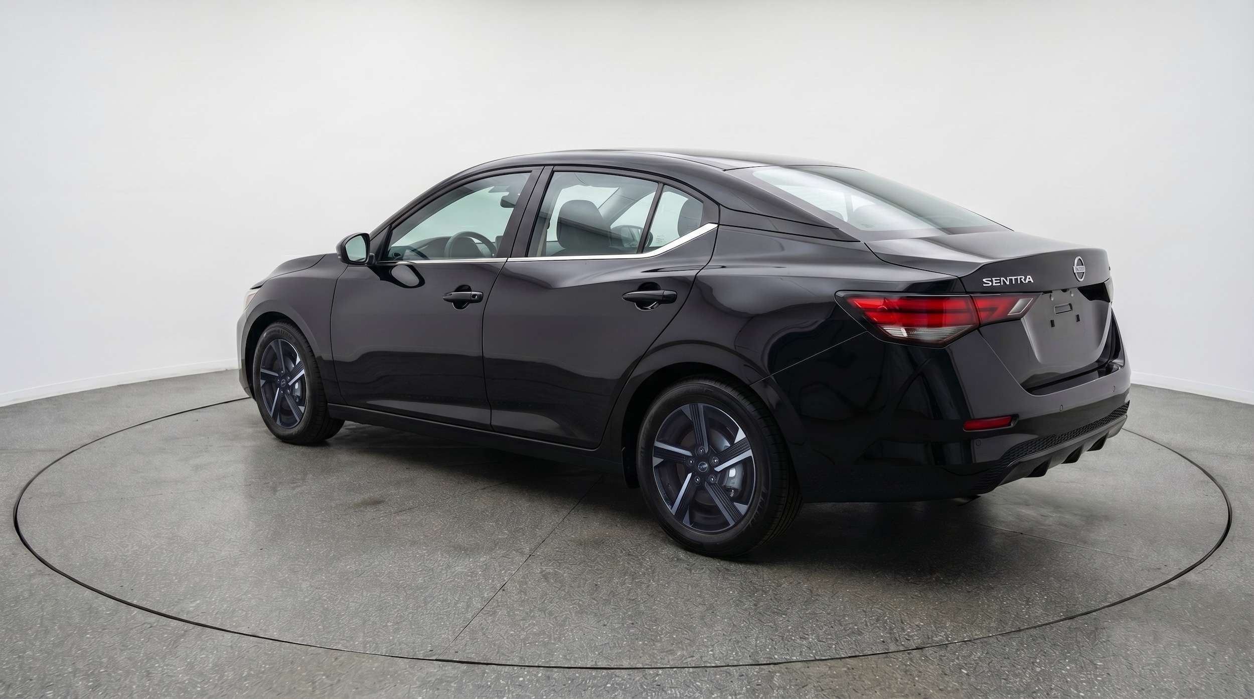 Thumbnail: 2025 Nissan Sentra - 5