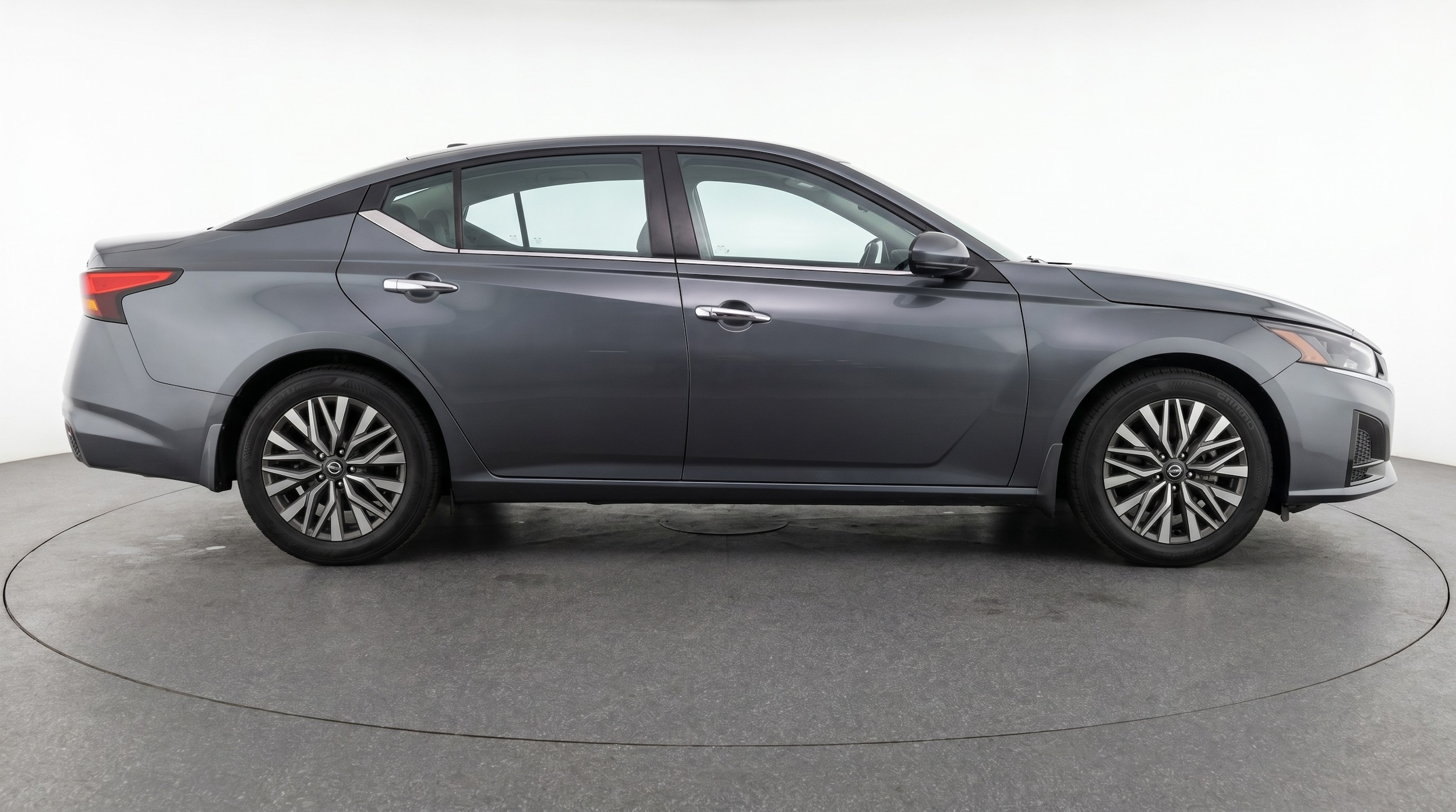 Thumbnail: 2025 Nissan Altima - 8