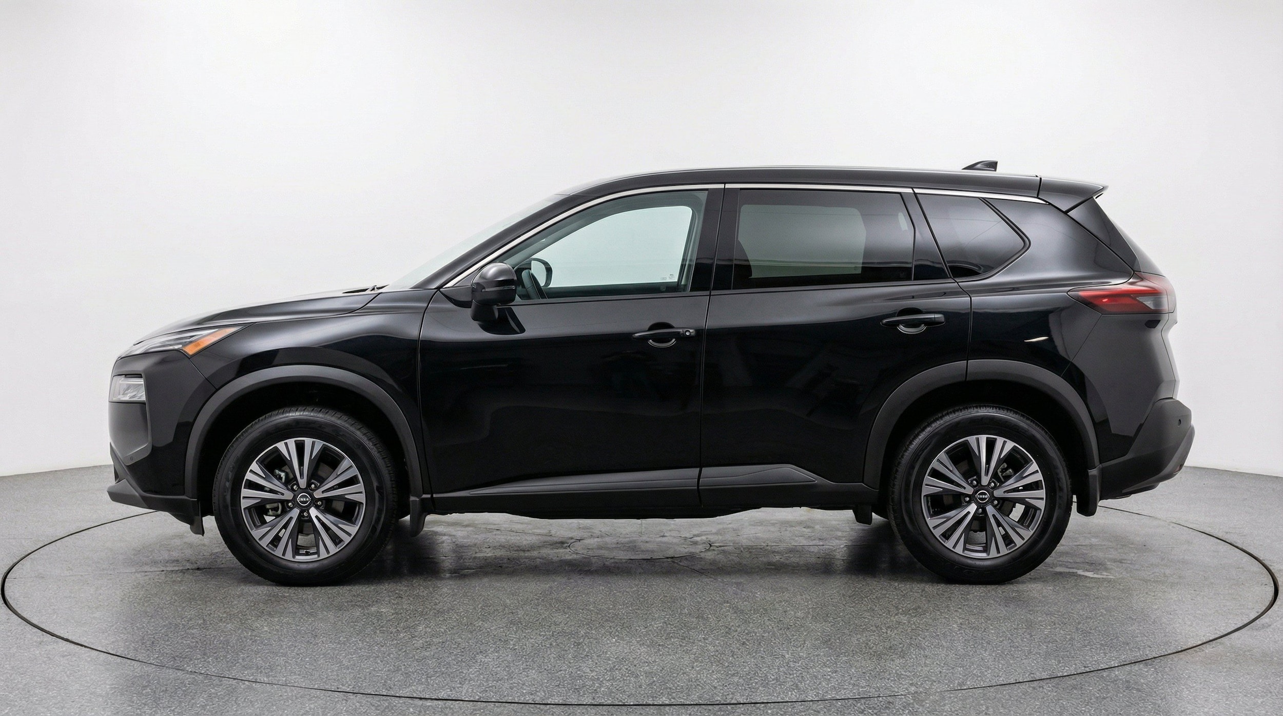 Thumbnail: 2025 Nissan Rogue - 5
