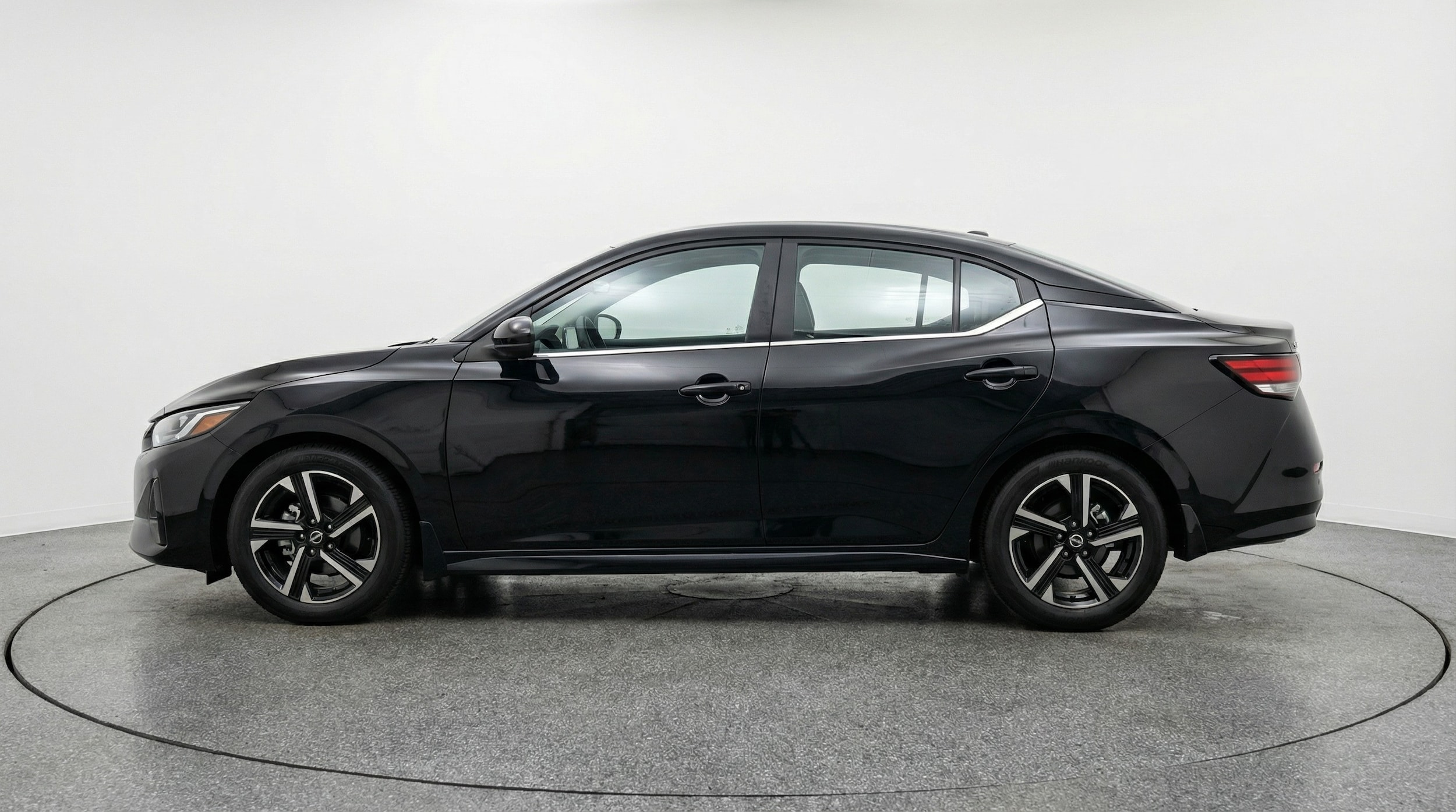 Thumbnail: 2025 Nissan Sentra - 4