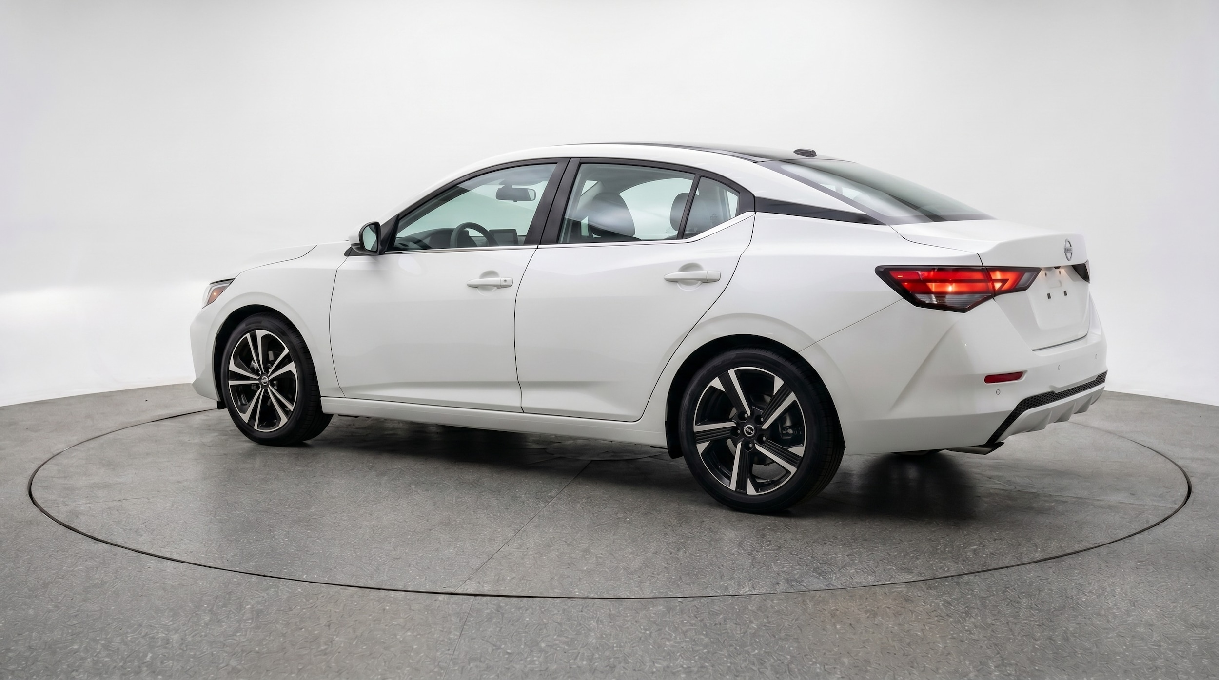 Thumbnail: 2025 Nissan Sentra - 5