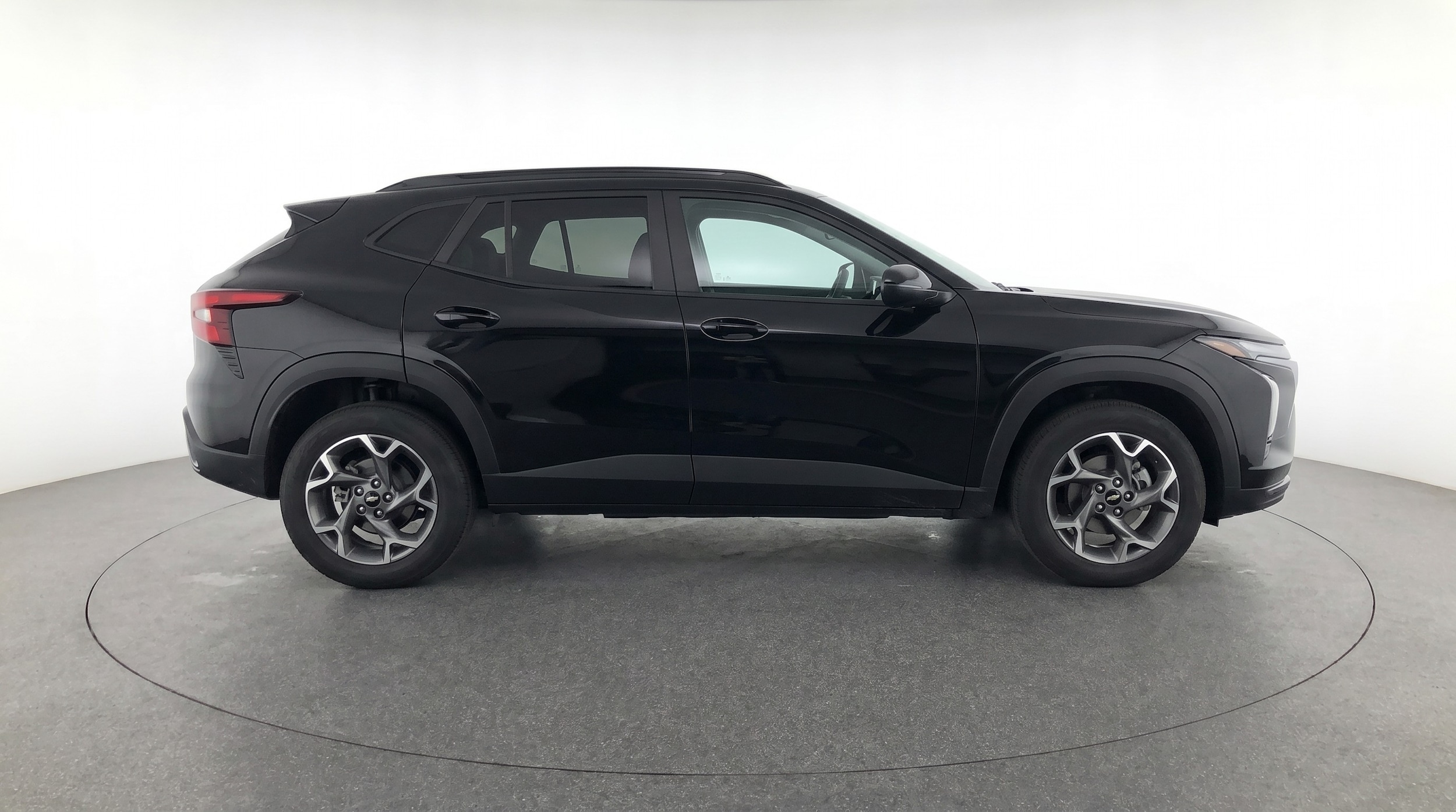 Thumbnail: 2025 Chevrolet Trax - 8