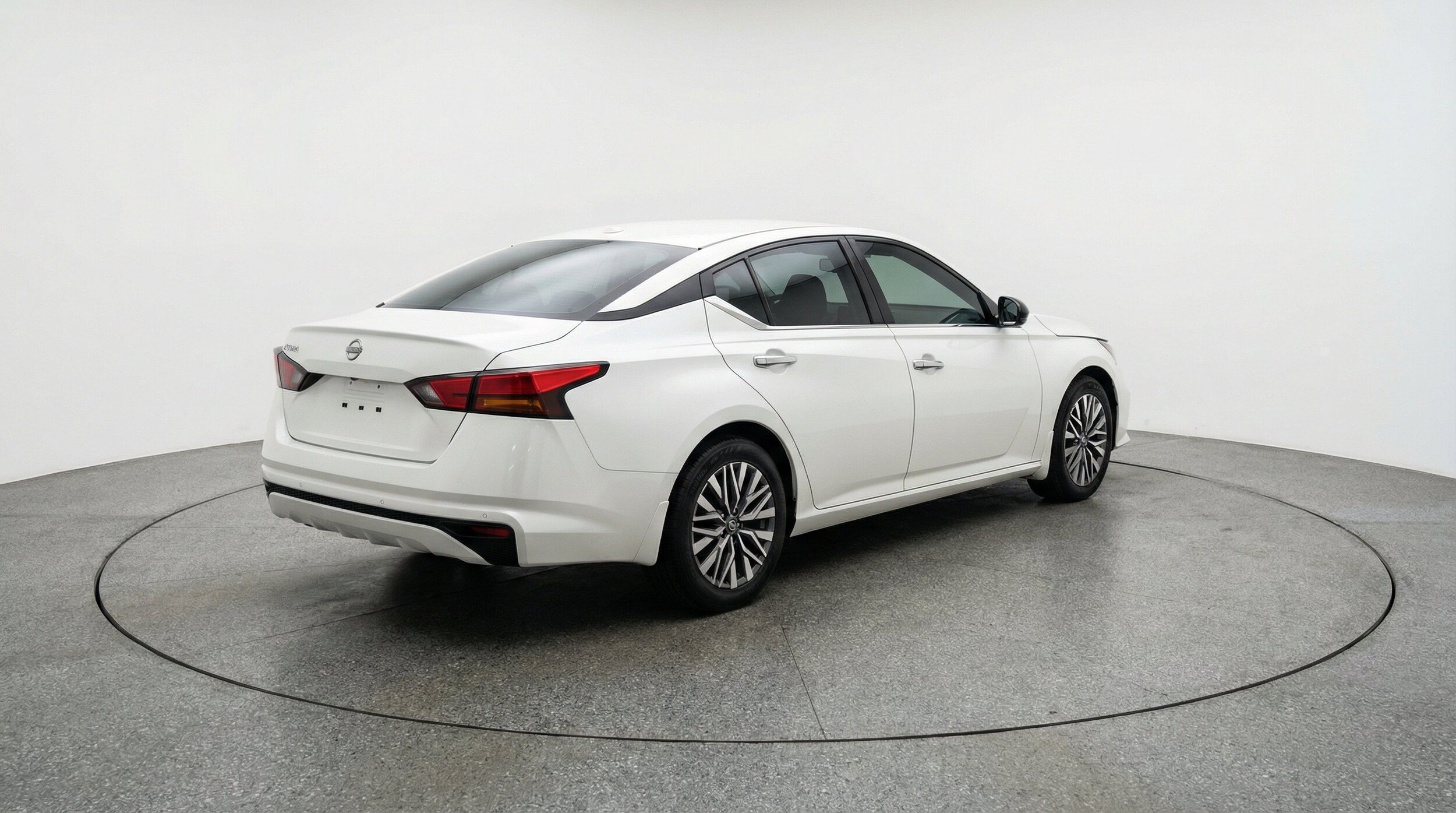 Thumbnail: 2025 Nissan Altima - 9