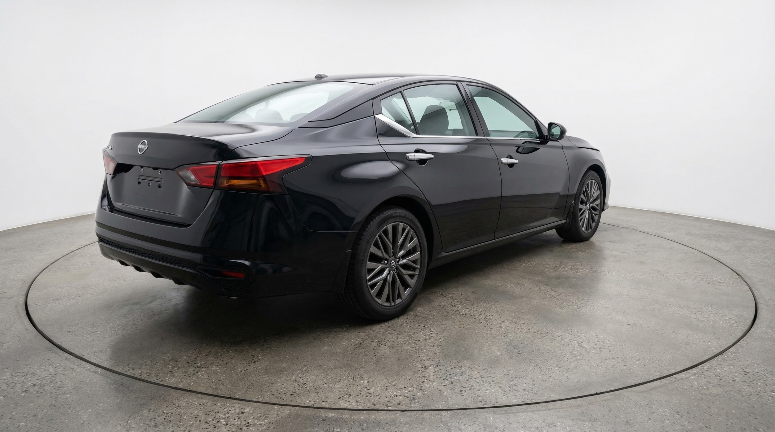 Thumbnail: 2025 Nissan Altima - 7