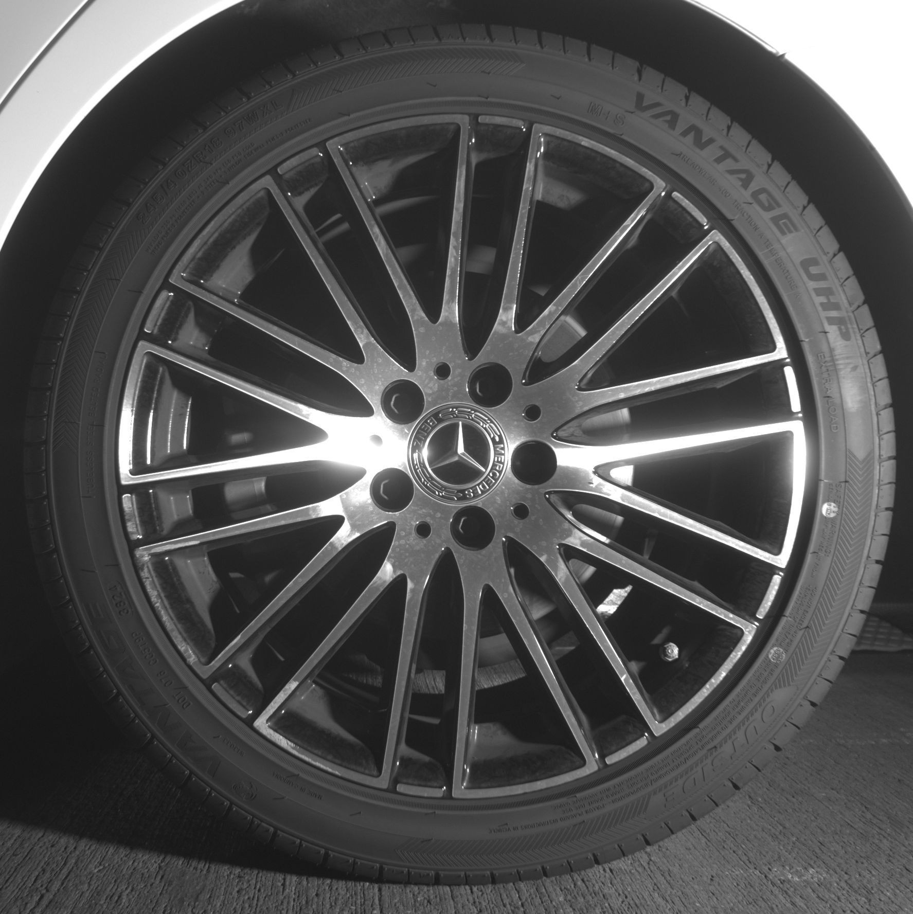 Thumbnail: 2024 Mercedes-Benz C-Class - 11