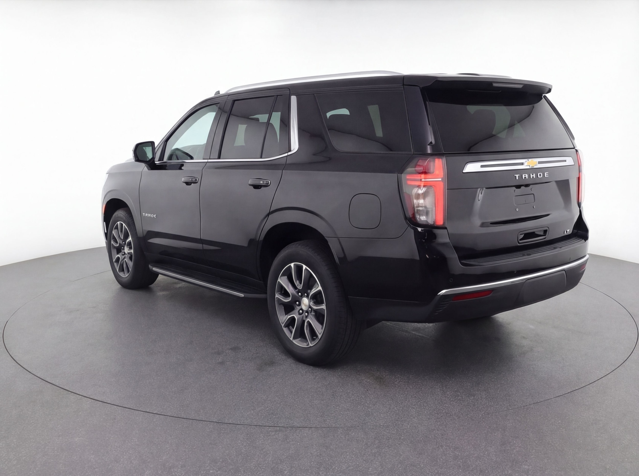 Thumbnail: 2024 Chevrolet Tahoe - 5