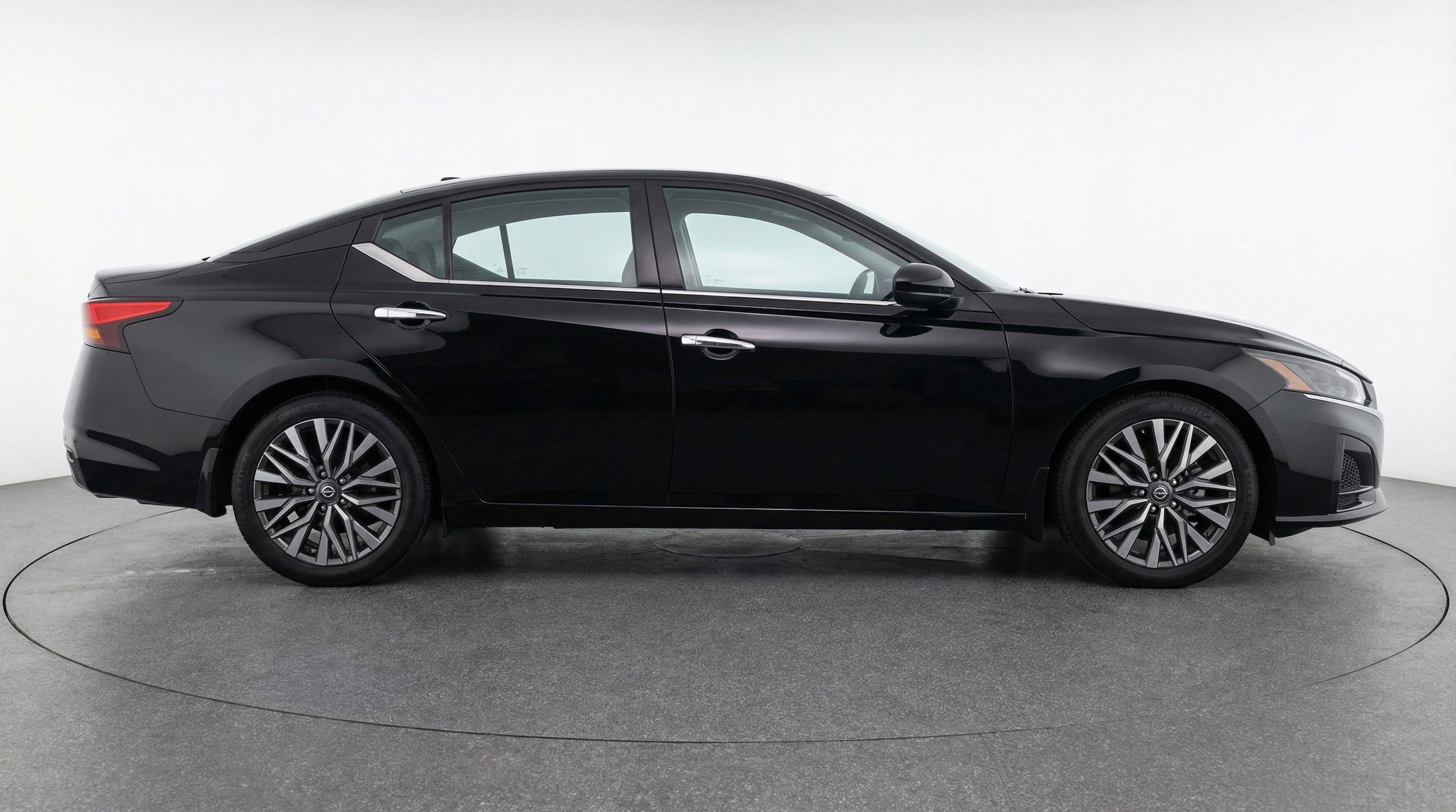 Thumbnail: 2025 Nissan Altima - 11