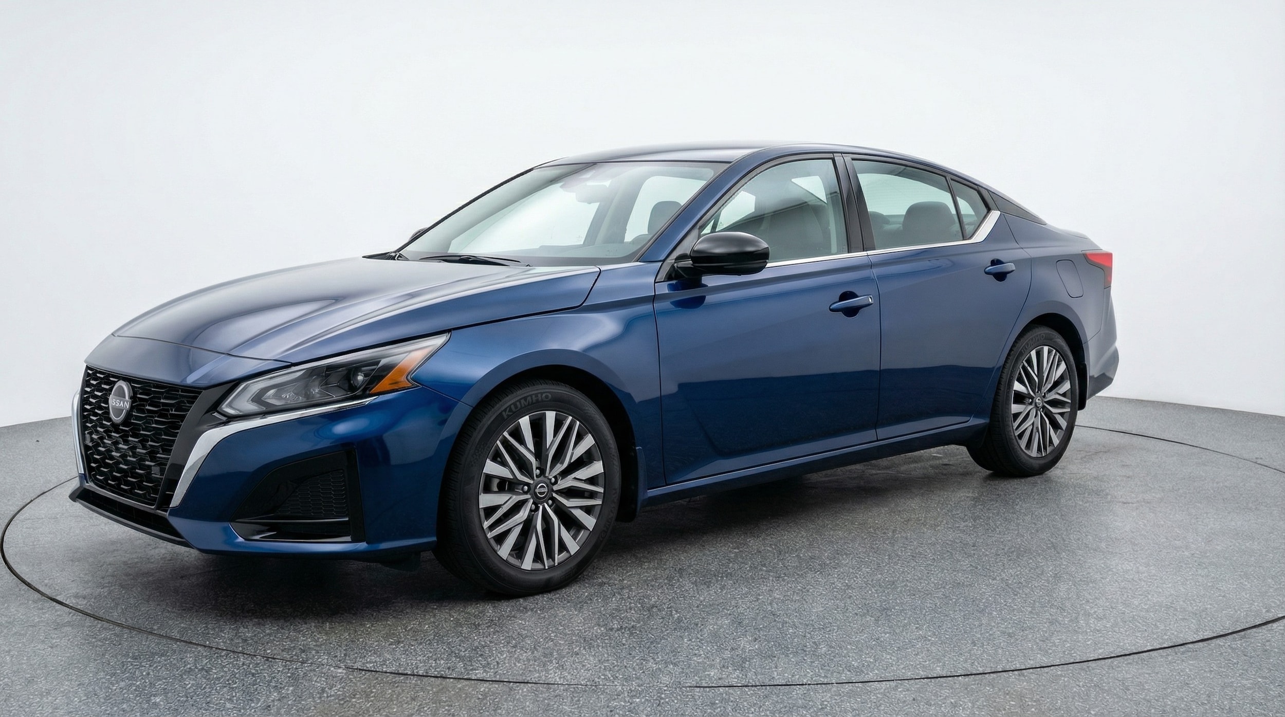 Thumbnail: 2025 Nissan Altima - 3