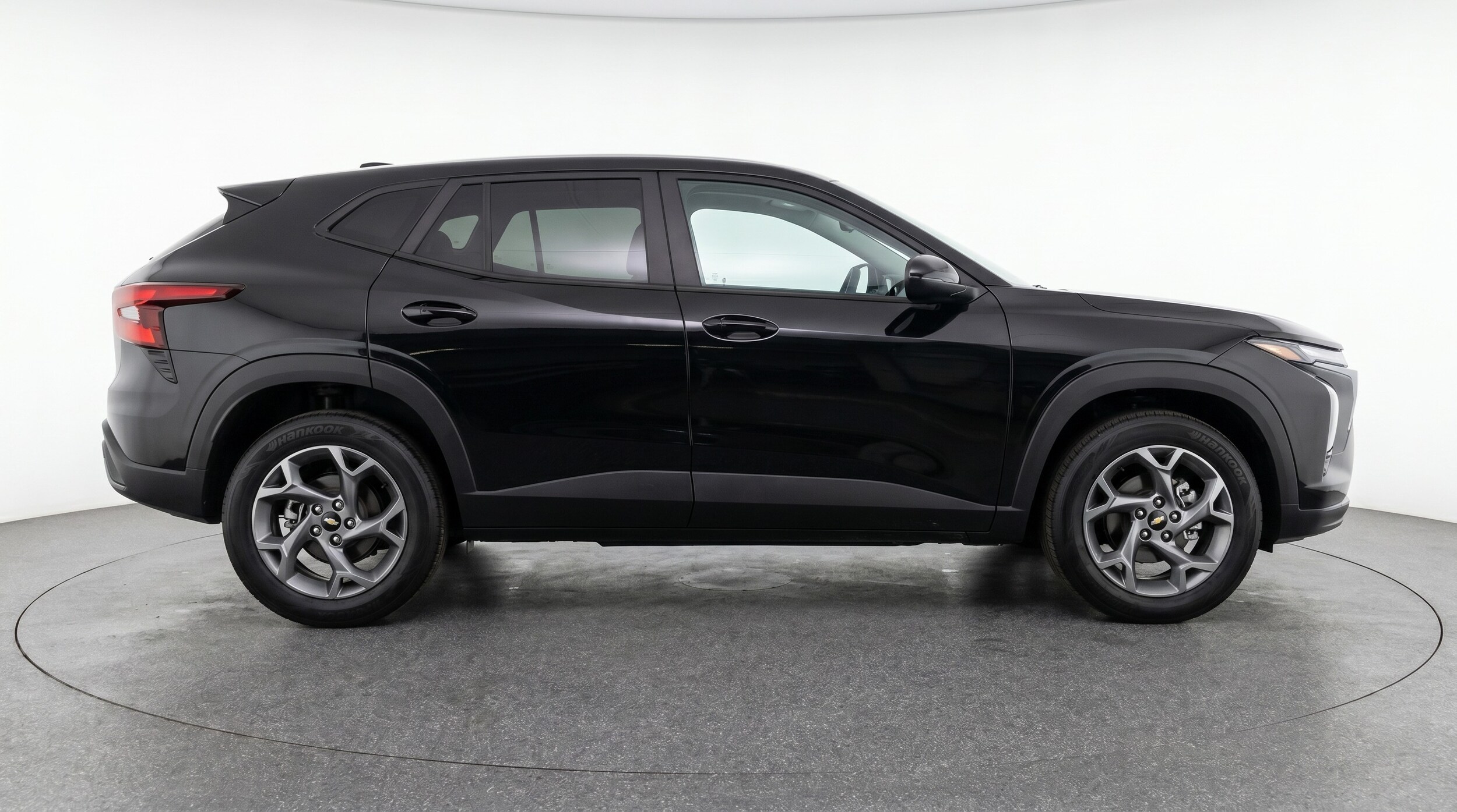 Thumbnail: 2025 Chevrolet Trax - 8