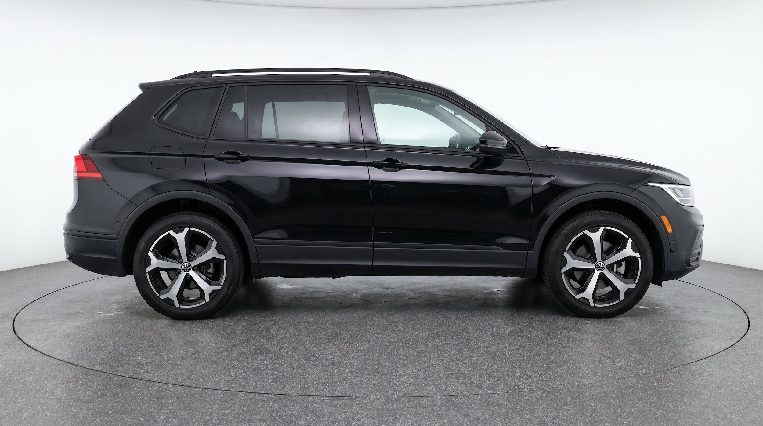 Thumbnail: 2026 Volkswagen Tiguan - 11