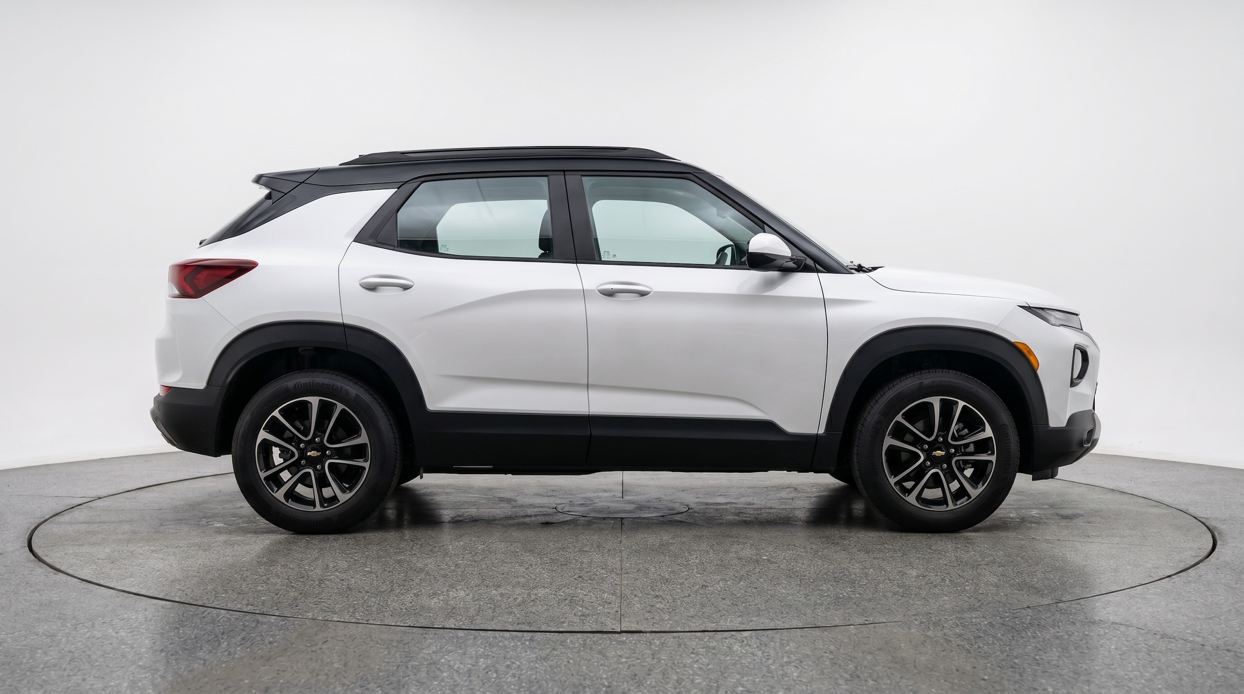 Thumbnail: 2025 Chevrolet TrailBlazer - 8