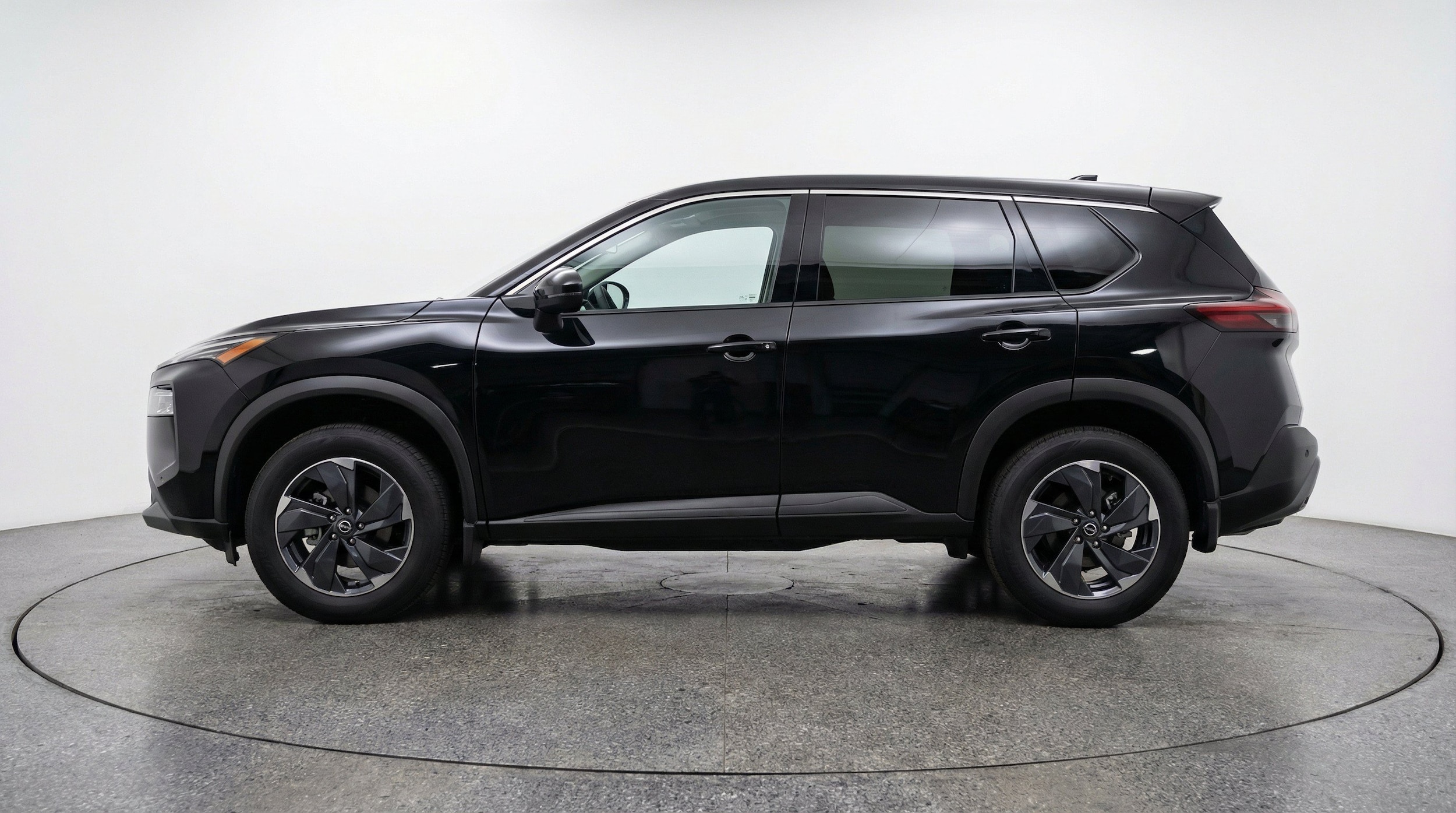 Thumbnail: 2025 Nissan Rogue - 5