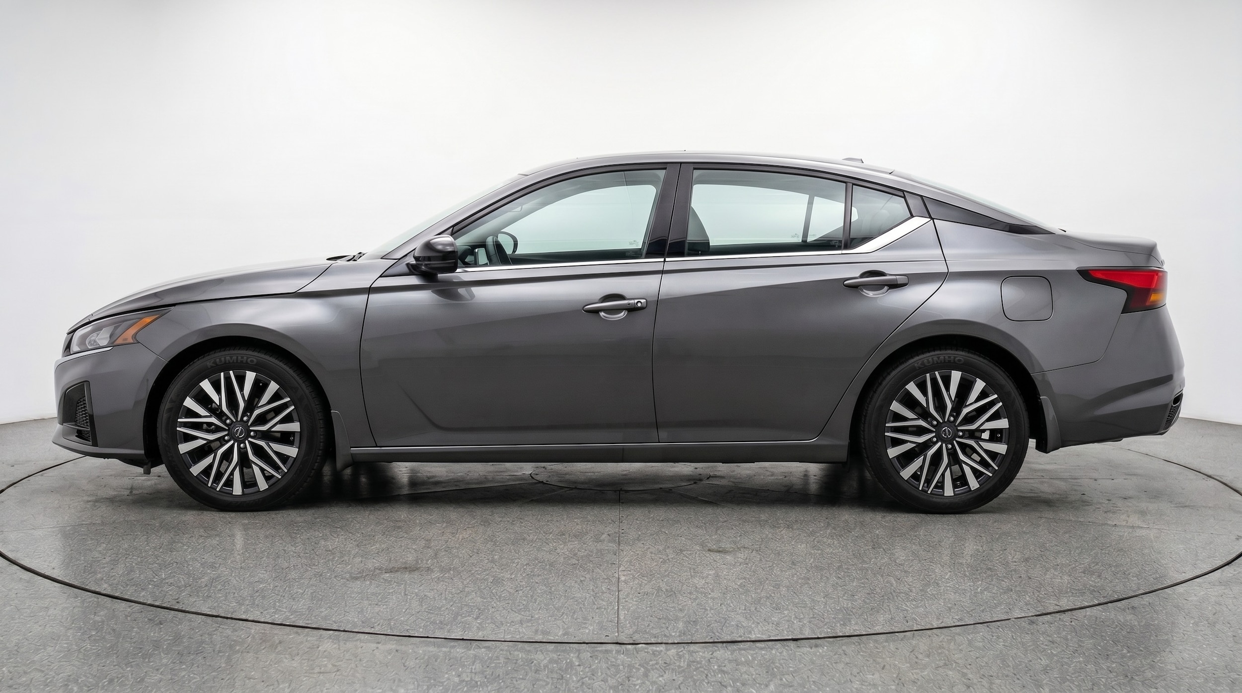 Thumbnail: 2025 Nissan Altima - 4