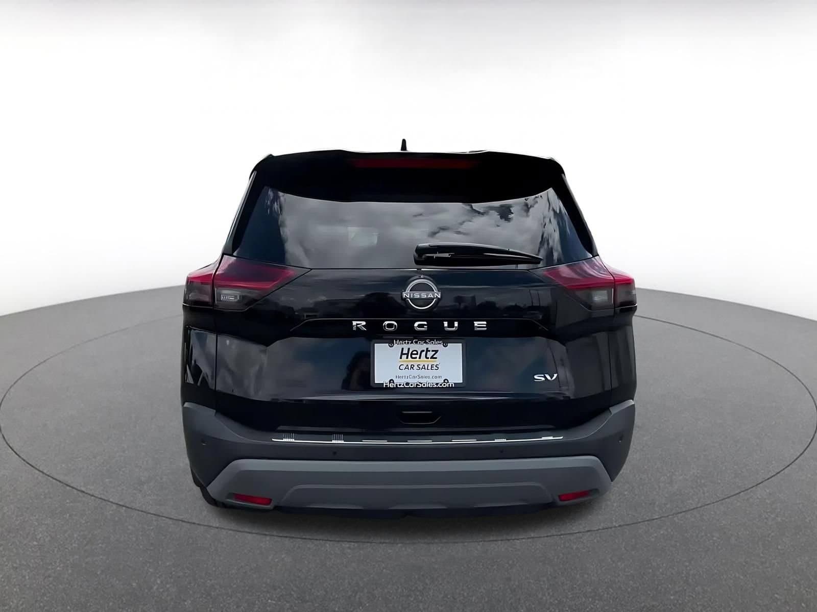 Thumbnail: 2022 Nissan Rogue - 12