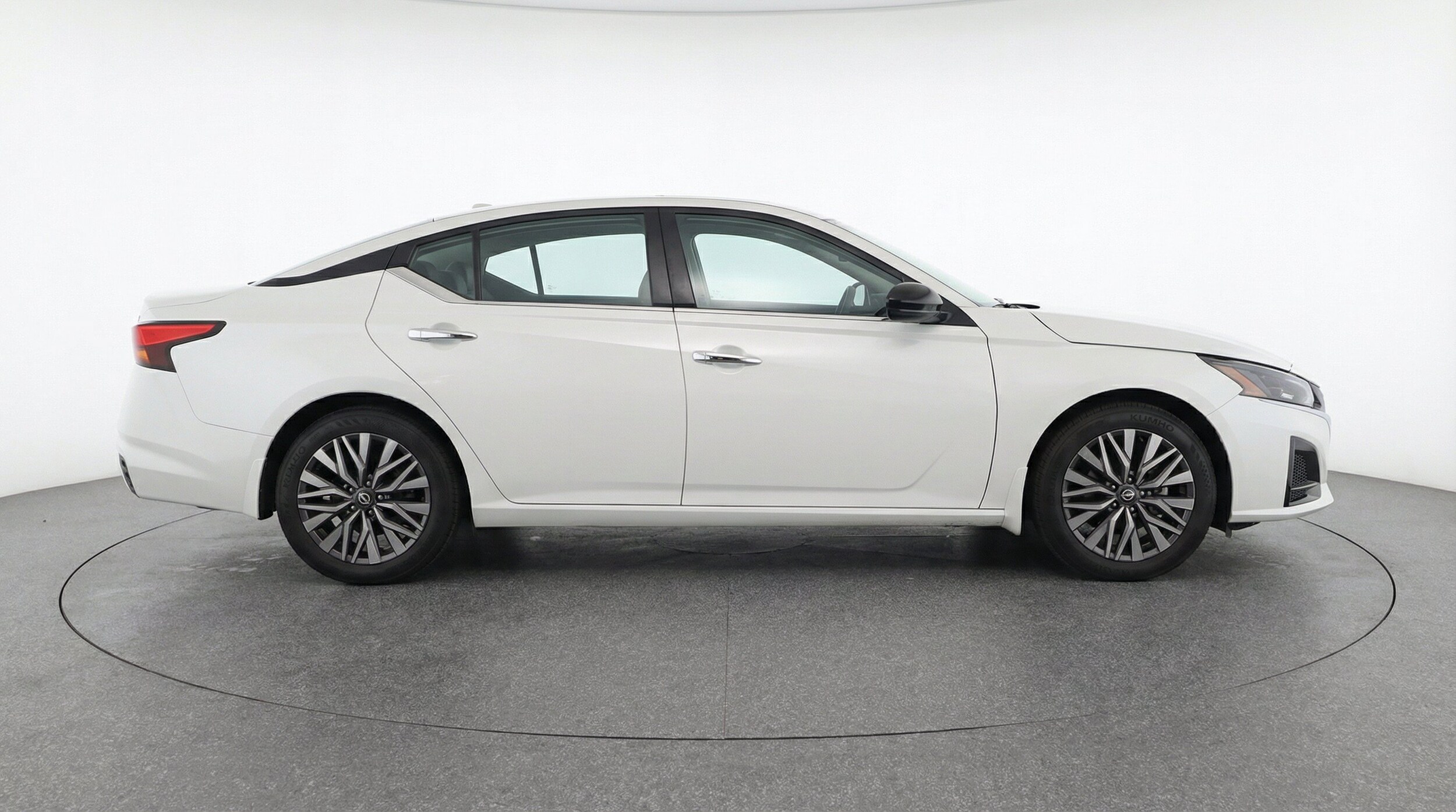 Thumbnail: 2025 Nissan Altima - 11